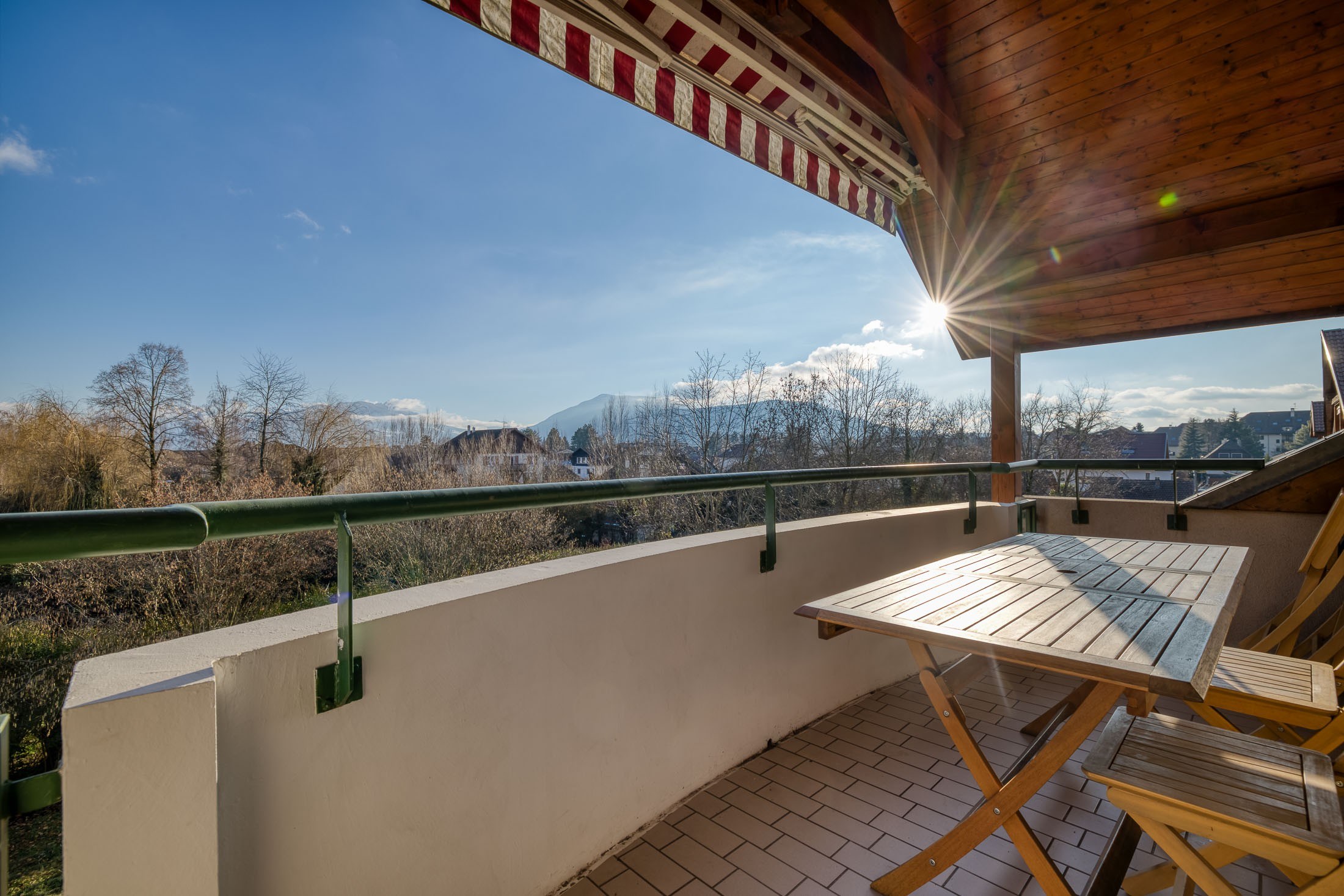  Top-floor apartment just steps from the lake – Absolute tranquillity and south-… - 物件實景