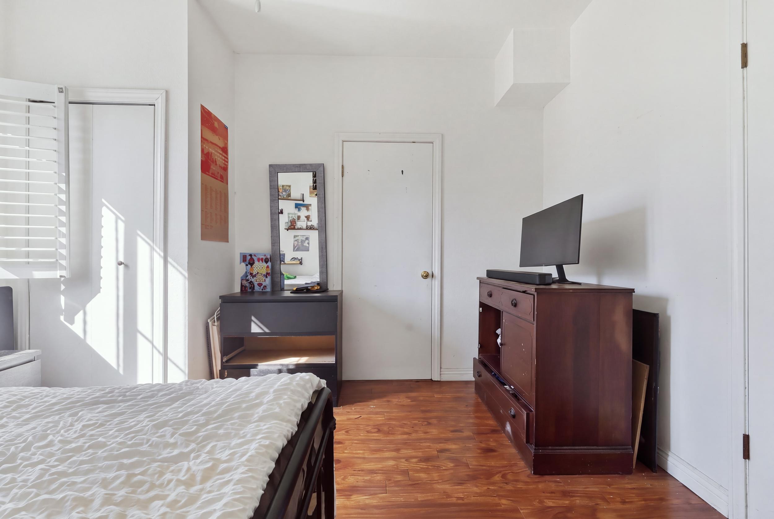  2651 Van Buren Place, Los Angeles, CA 90007 - 物件實景