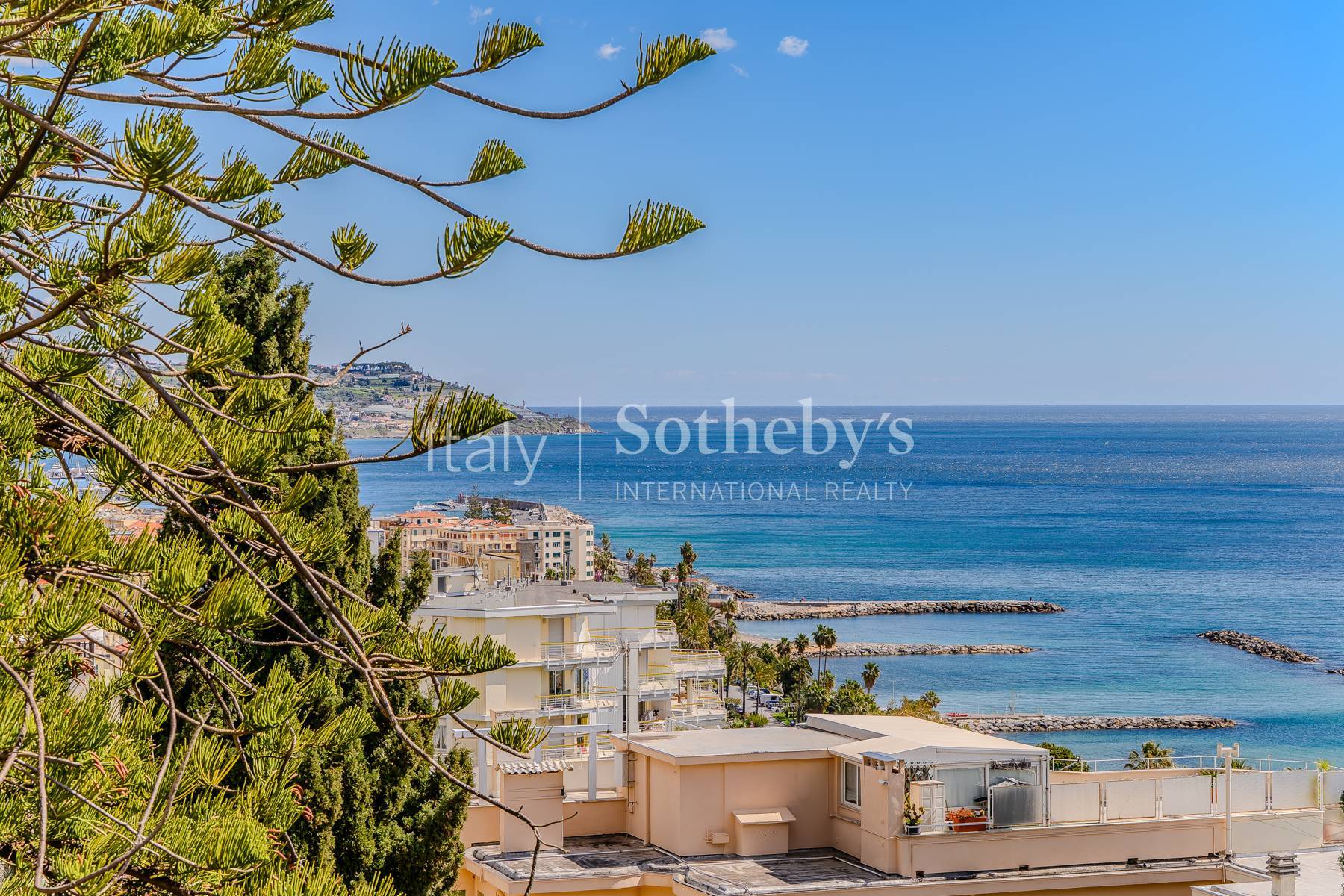  Sea view penthouse with large terrace in central Sanremo - 物件實景