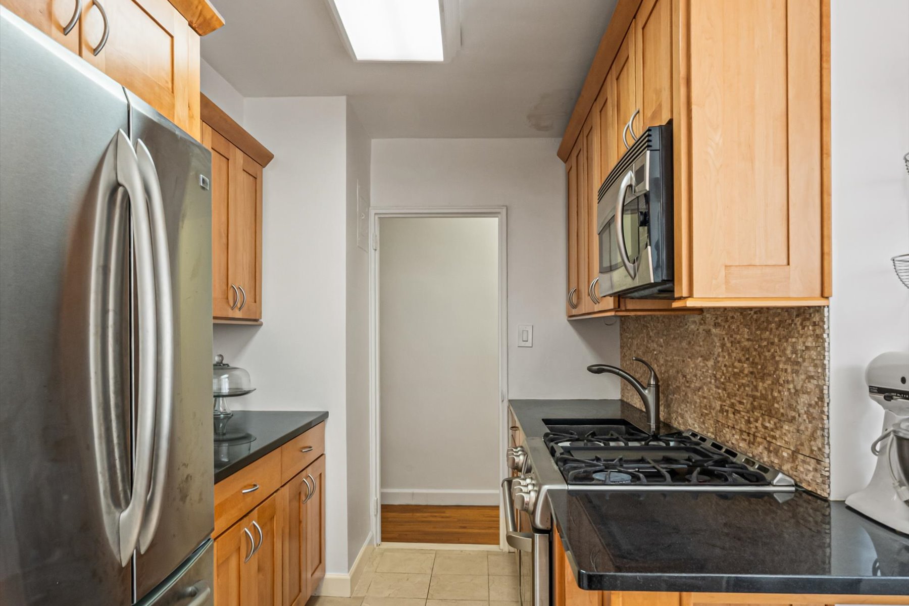  72-10 112th Street #3B, Forest Hills, NY, 11375 - 物件實景