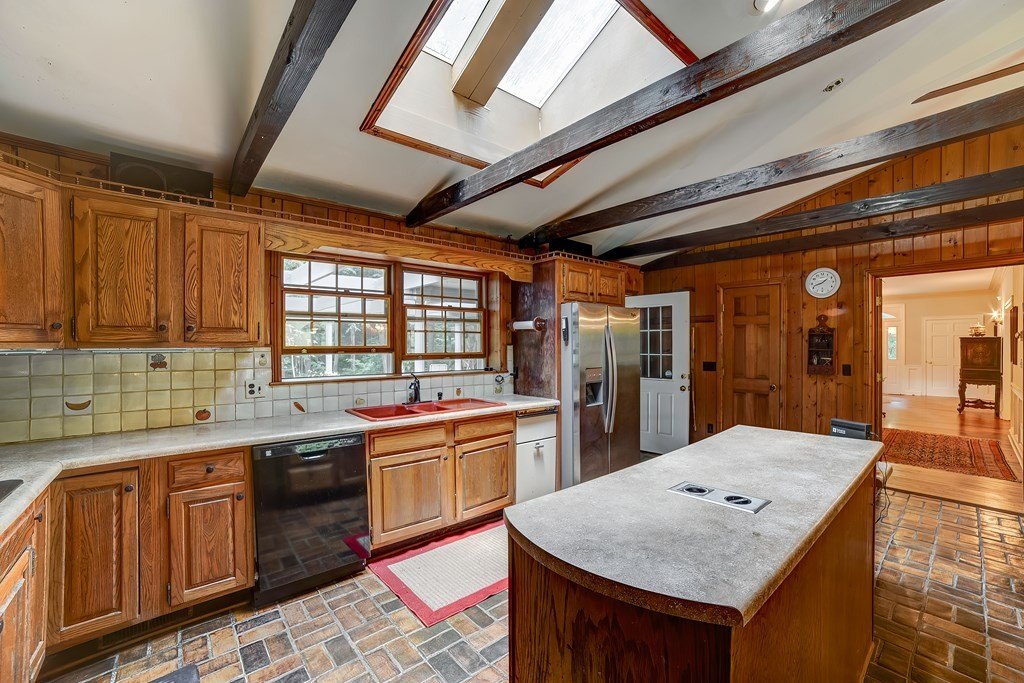 Hiawassee, Georgia, 30546, United States, 3 Bedrooms Bedrooms, ,4 BathroomsBathrooms,Residential,For Sale,1981335