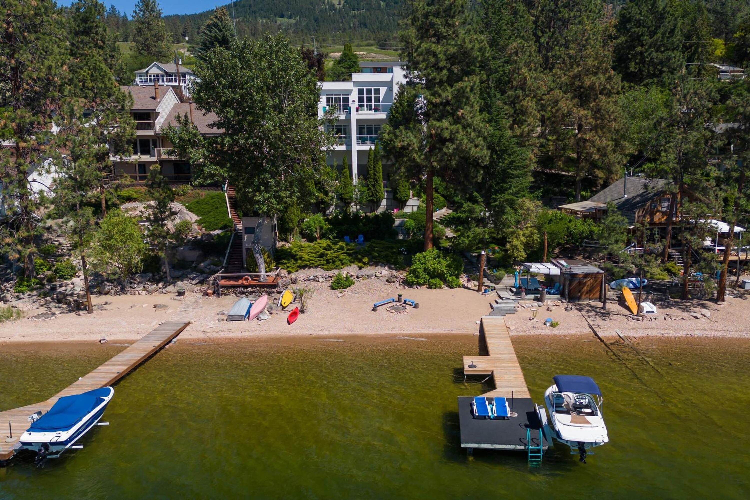  Modern Lakeshore Home - 物件實景