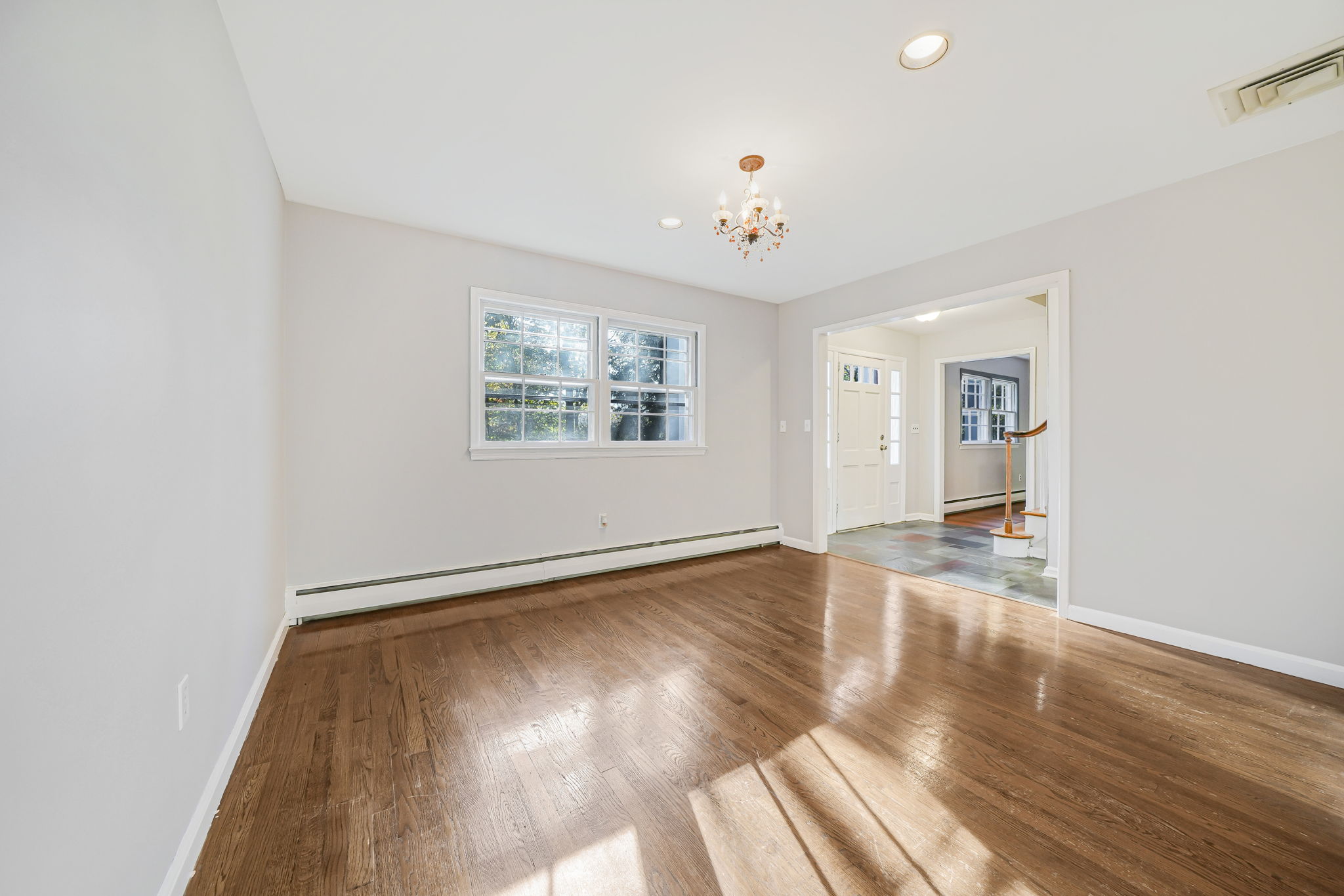 Montville, New Jersey, 07045, United States, 4 Bedrooms Bedrooms, ,3 BathroomsBathrooms,Residential,For Sale,1984412