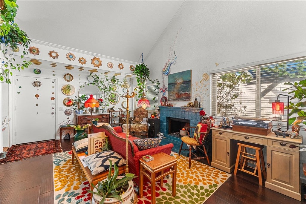 Redlands, California, 92374, United States, 3 Bedrooms Bedrooms, ,2 BathroomsBathrooms,Residential,For Sale,1980103