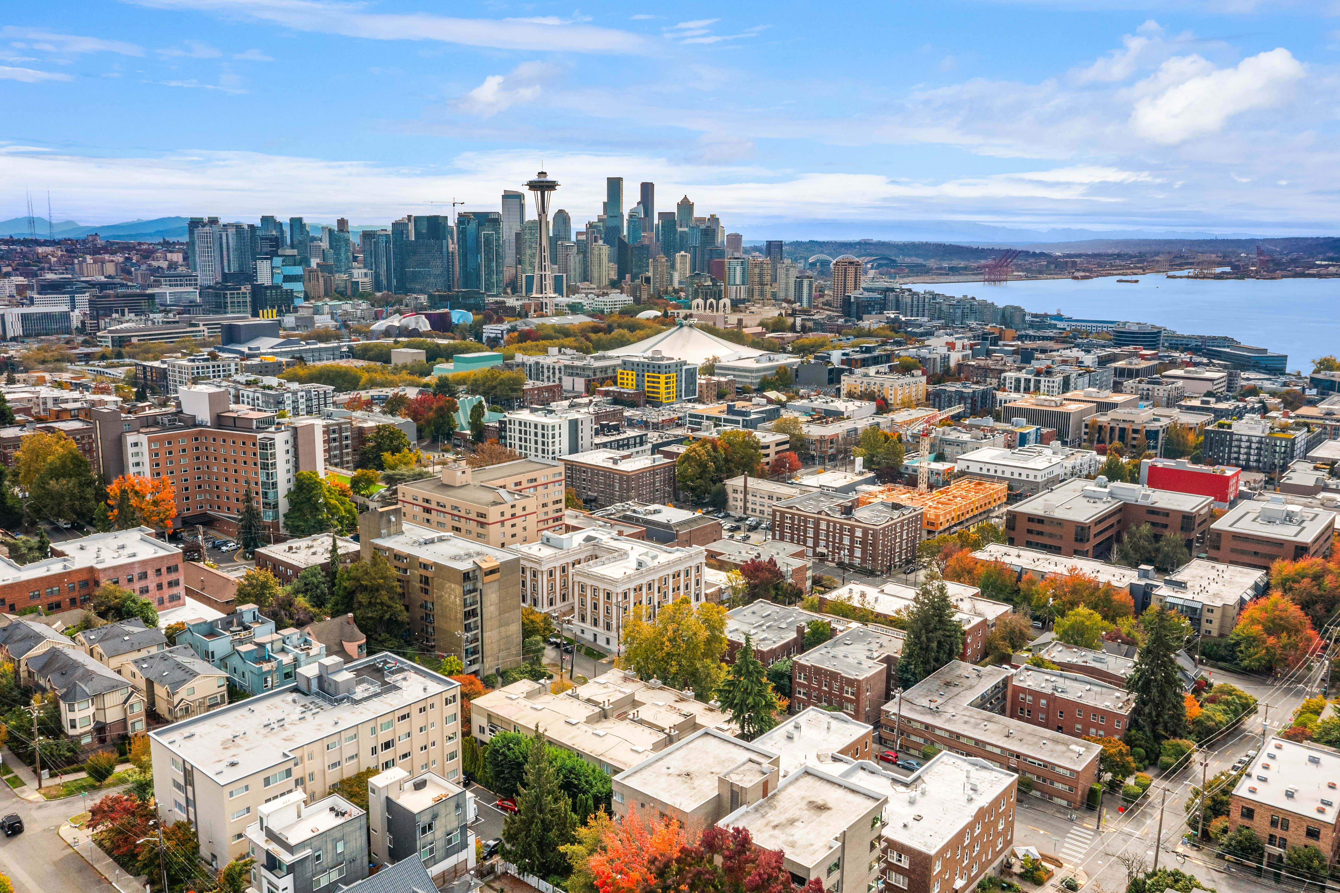  202 W Olympic Place Unit #302, Seattle, WA 98119 - 物件實景