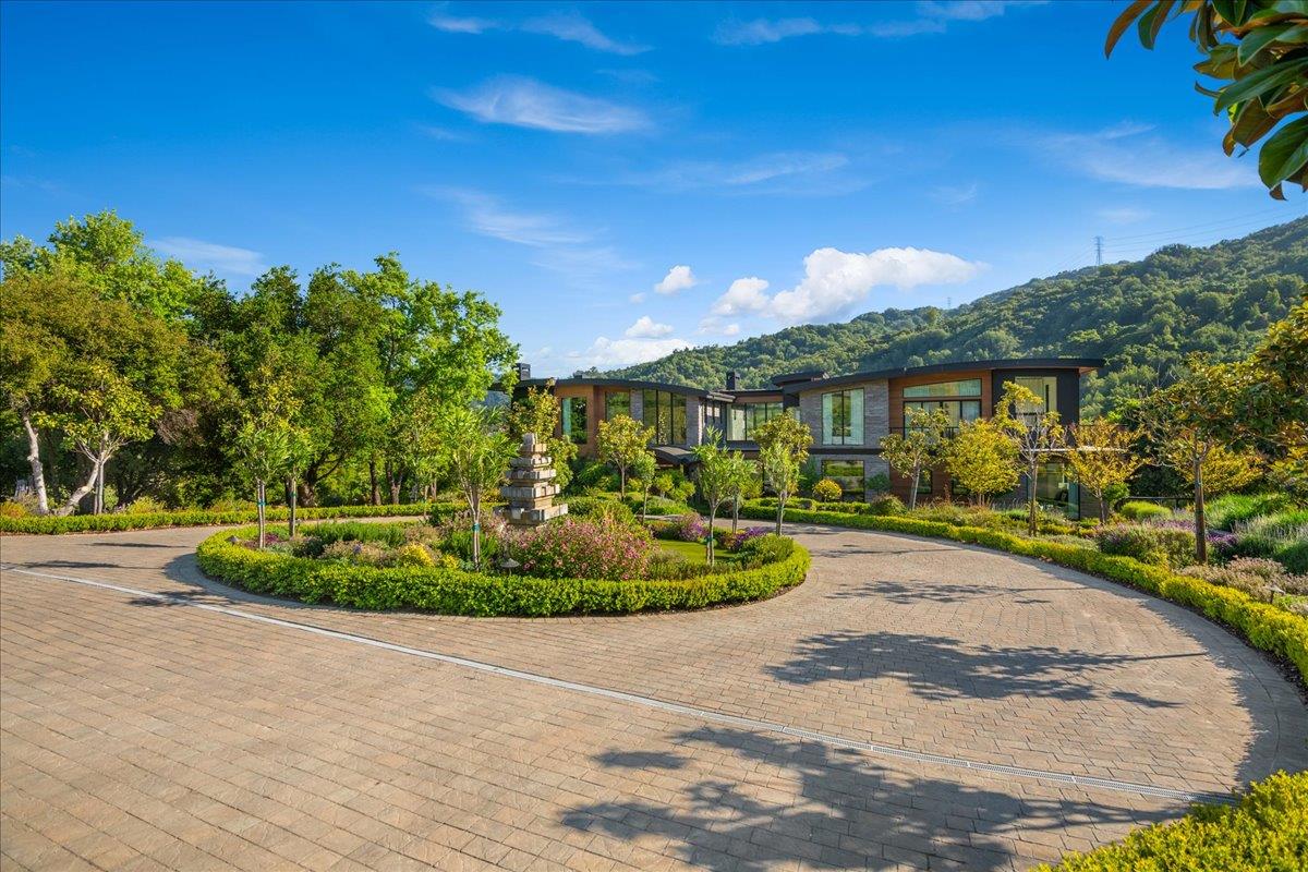 Saratoga, California, 95070, United States, 6 Bedrooms Bedrooms, ,11 BathroomsBathrooms,Residential,For Sale,1971416