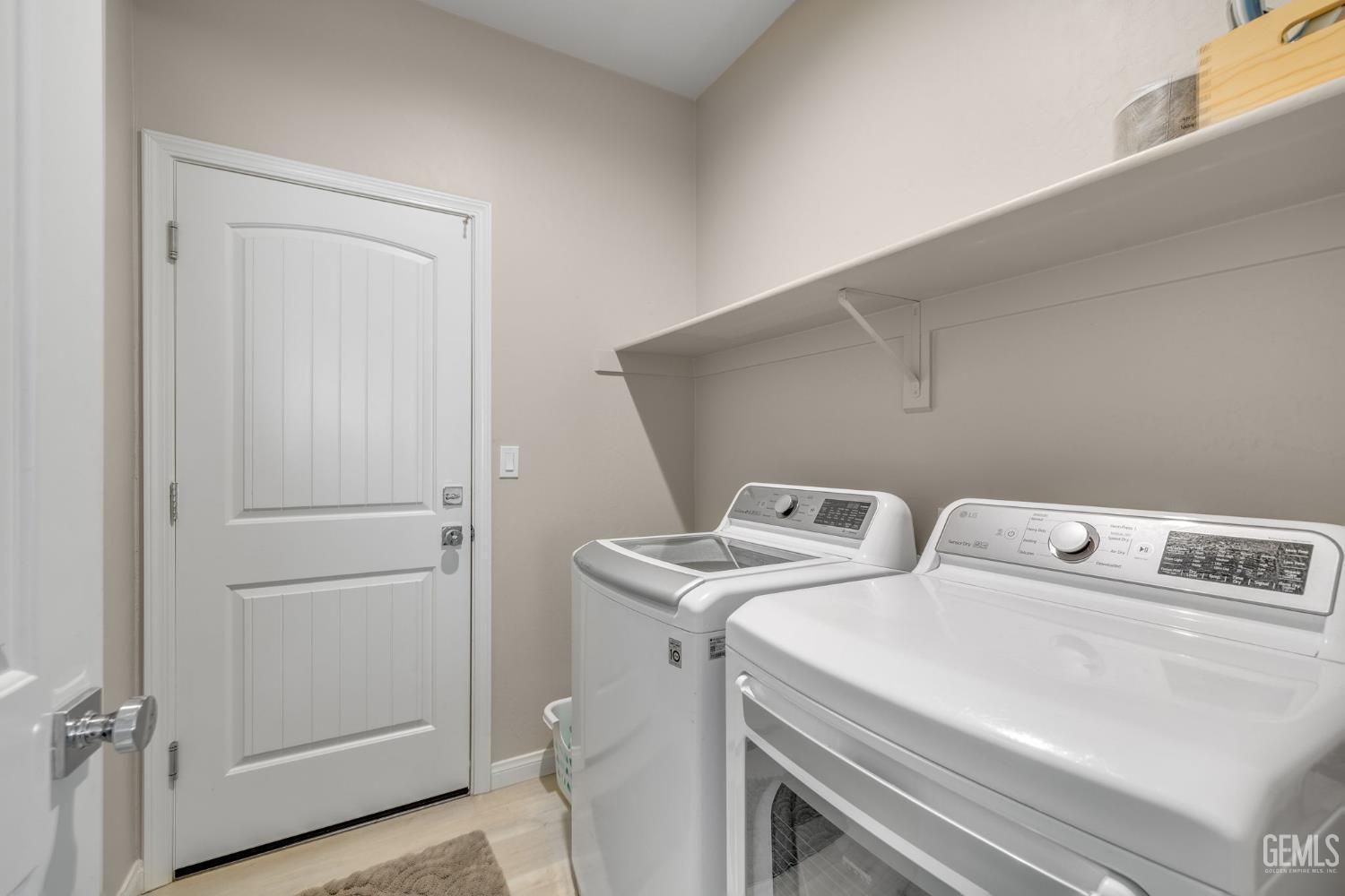 Bakersfield, California, 93314, United States, 5 Bedrooms Bedrooms, ,3 BathroomsBathrooms,Residential,For Sale,1821031