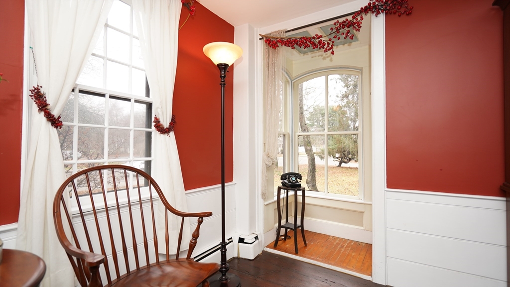 Attleboro, Massachusetts, 02703, United States, 5 Bedrooms Bedrooms, ,2 BathroomsBathrooms,Residential,For Sale,1983996