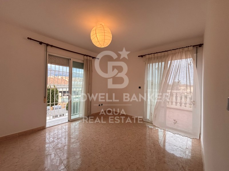 Calle Lisboa Alicante, la Nucia, El Tossal-Bello H, la Nucia, Comunidad Valenciana, 03530, ES, 7 Bedrooms Bedrooms, ,4 BathroomsBathrooms,Residential,For Sale,Calle Lisboa Alicante, la Nucia, El Tossal-Bello H,1682591