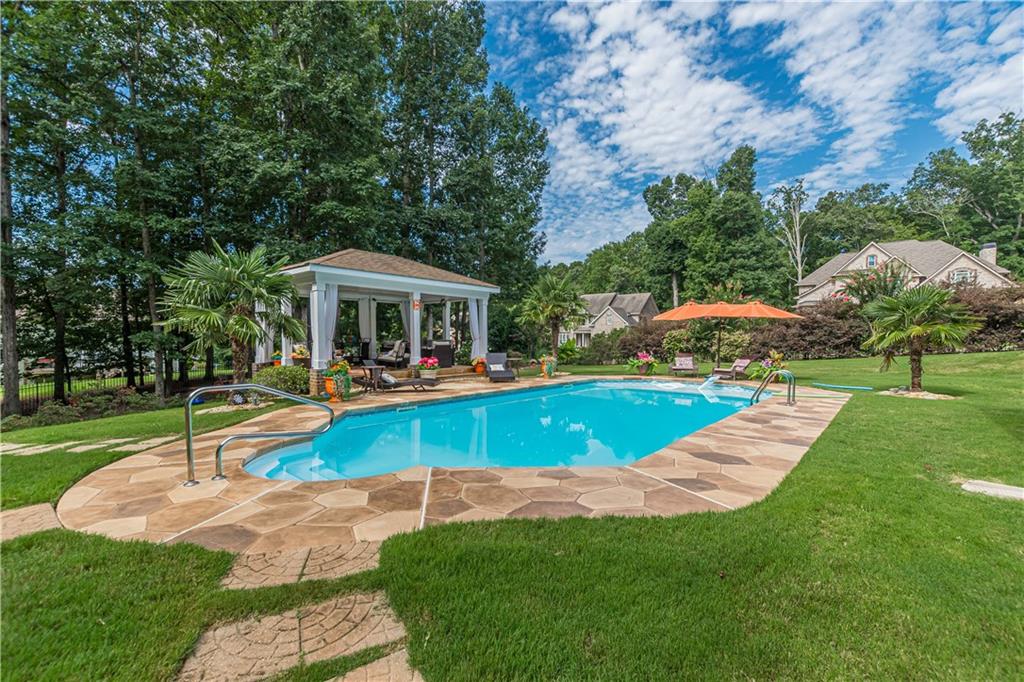 Ellenwood, Georgia, 30294, United States, 5 Bedrooms Bedrooms, ,5 BathroomsBathrooms,Residential,For Sale,1903666