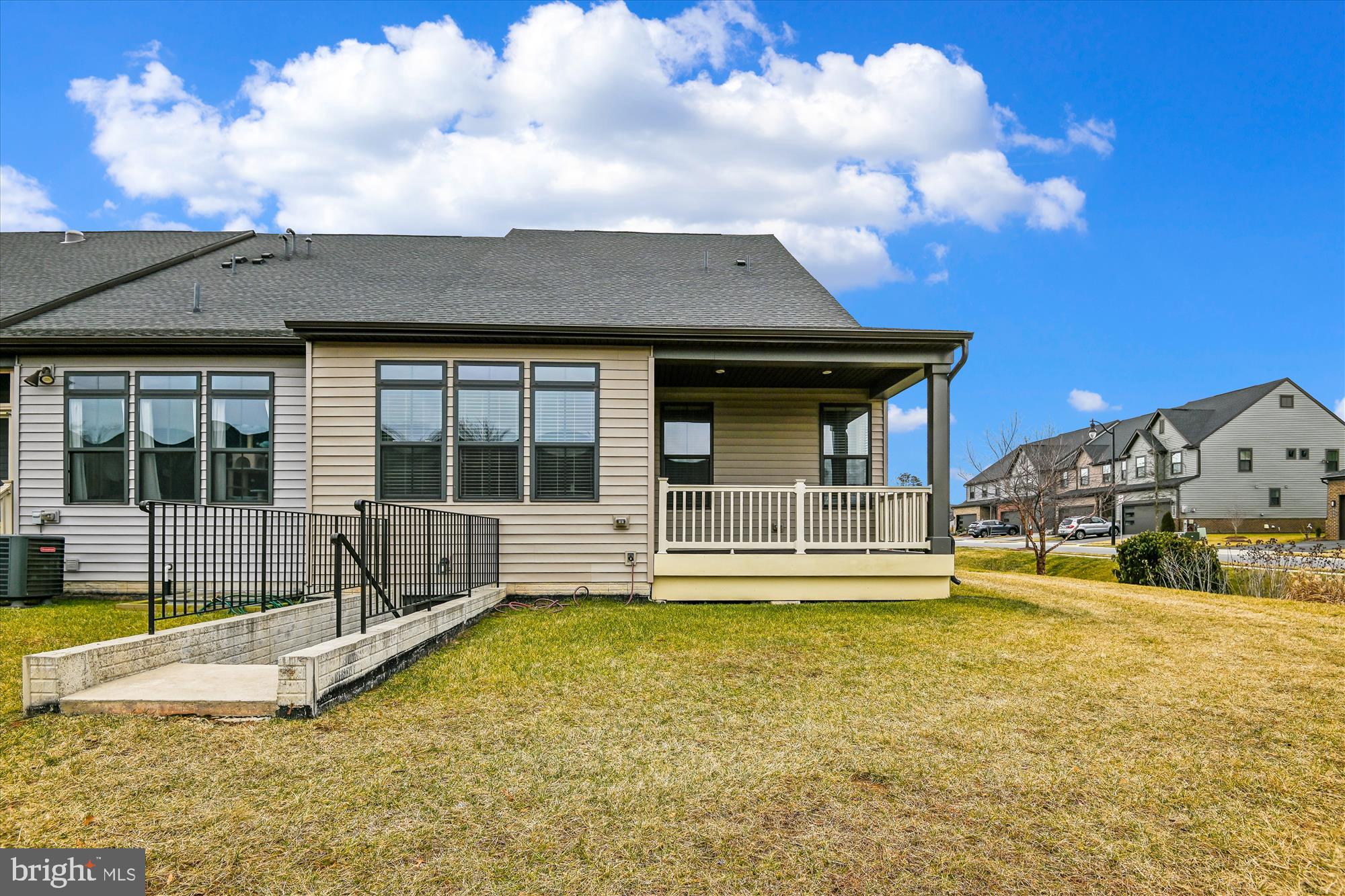 Glen Burnie, Maryland, 21060, United States, 4 Bedrooms Bedrooms, ,4 BathroomsBathrooms,Residential,For Sale,2010284