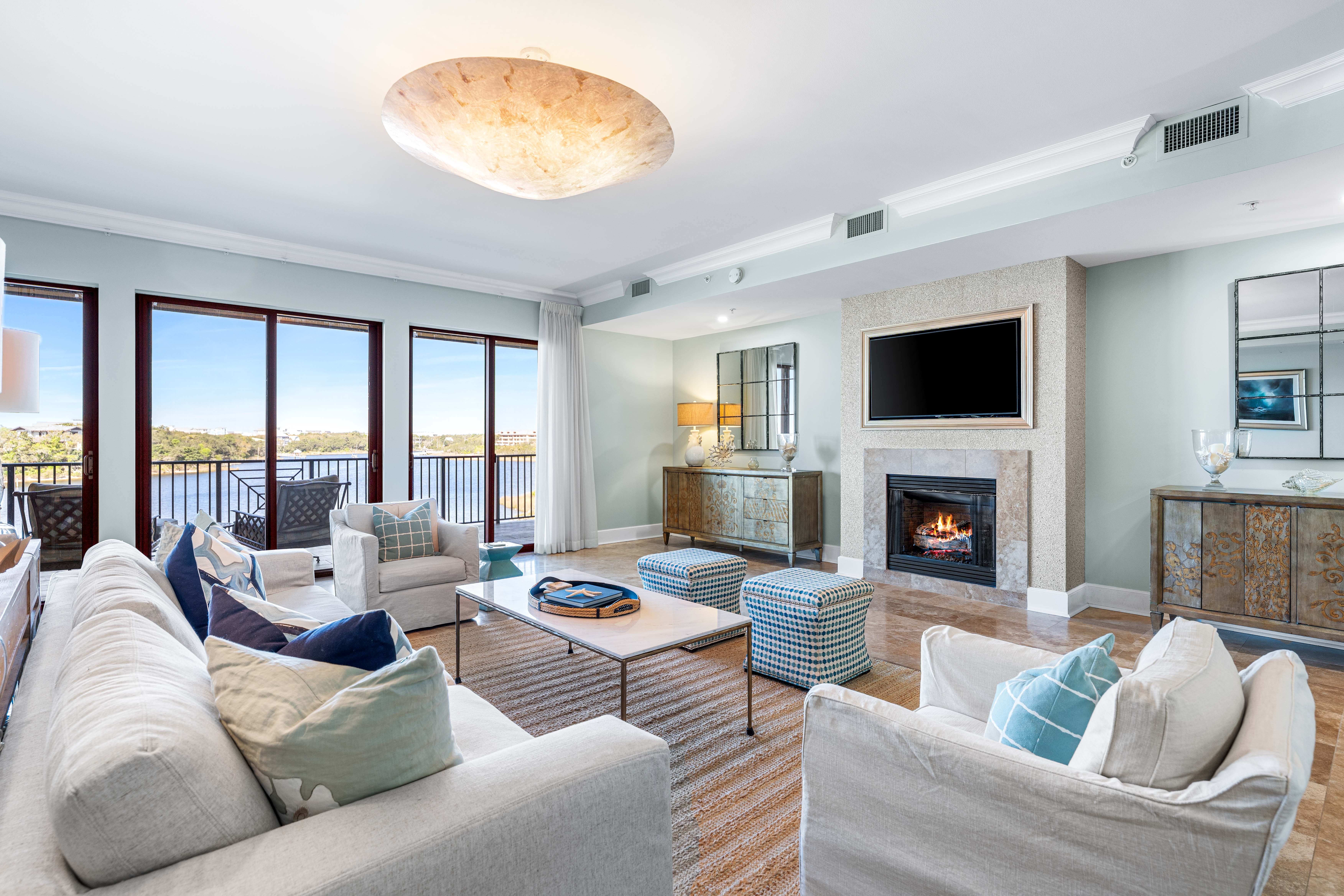  30A Waterfront Living  with Private Terrace & Panoramic Views - 物件實景