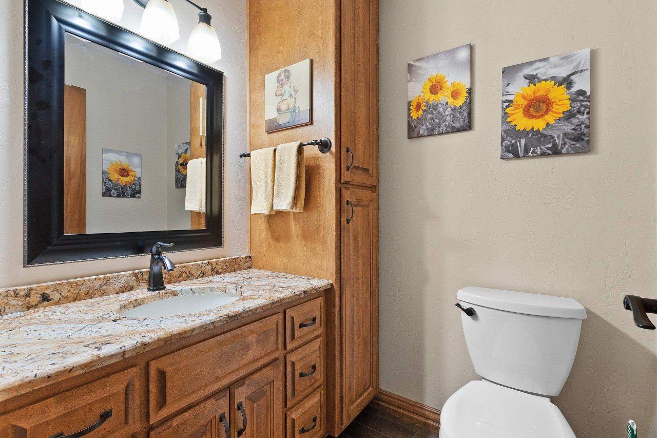 GREEN BAY, Wisconsin, 54302, United States, 3 Bedrooms Bedrooms, ,4 BathroomsBathrooms,Residential,For Sale,1818314