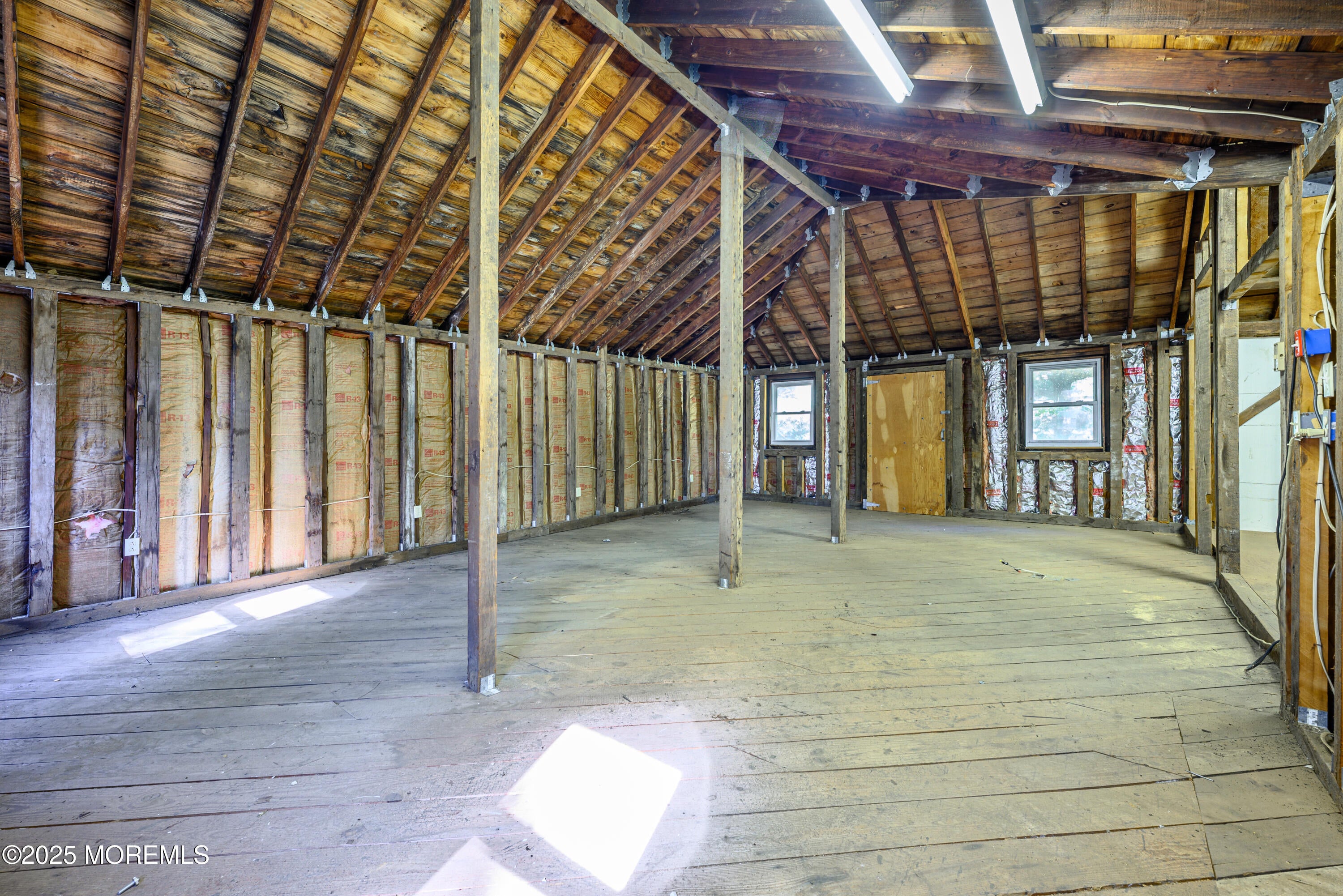 Marlboro, New Jersey, 07746, United States, 3 Bedrooms Bedrooms, ,3 BathroomsBathrooms,Residential,For Sale,1974582