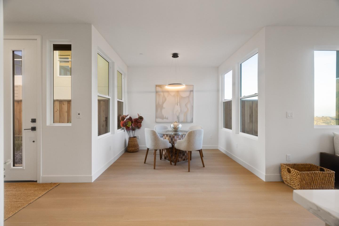 Pacifica, California, 94044, United States, 3 Bedrooms Bedrooms, ,3 BathroomsBathrooms,Residential,For Sale,2001839