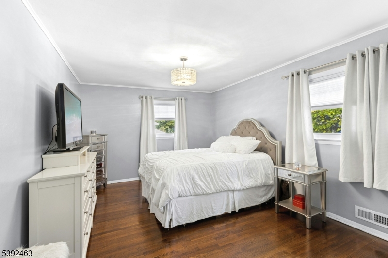 Plainfield City, New Jersey, 07062, United States, 3 Bedrooms Bedrooms, ,2 BathroomsBathrooms,Residential,For Sale,1968857