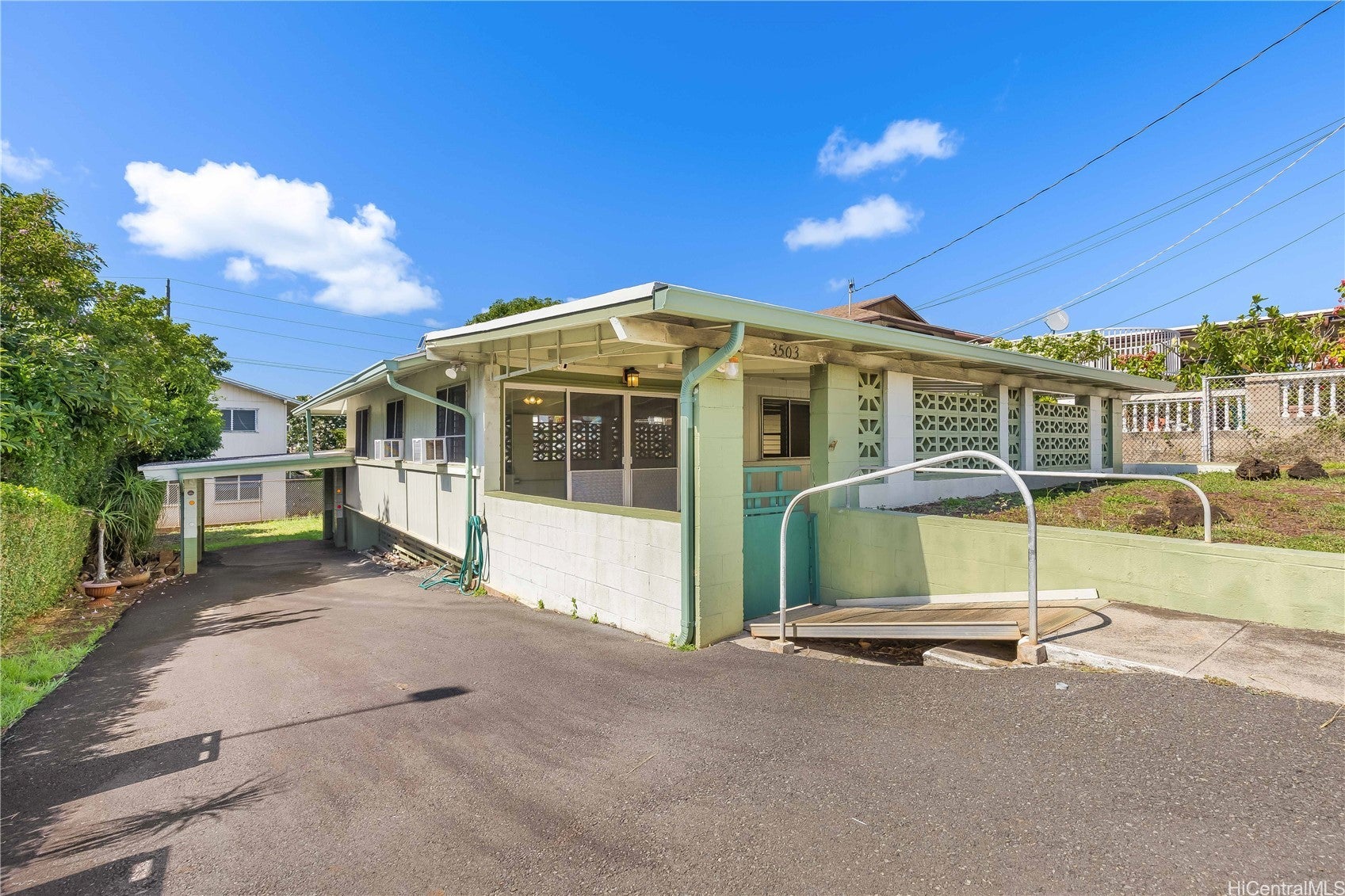 Likini St, Honolulu, HI 96818