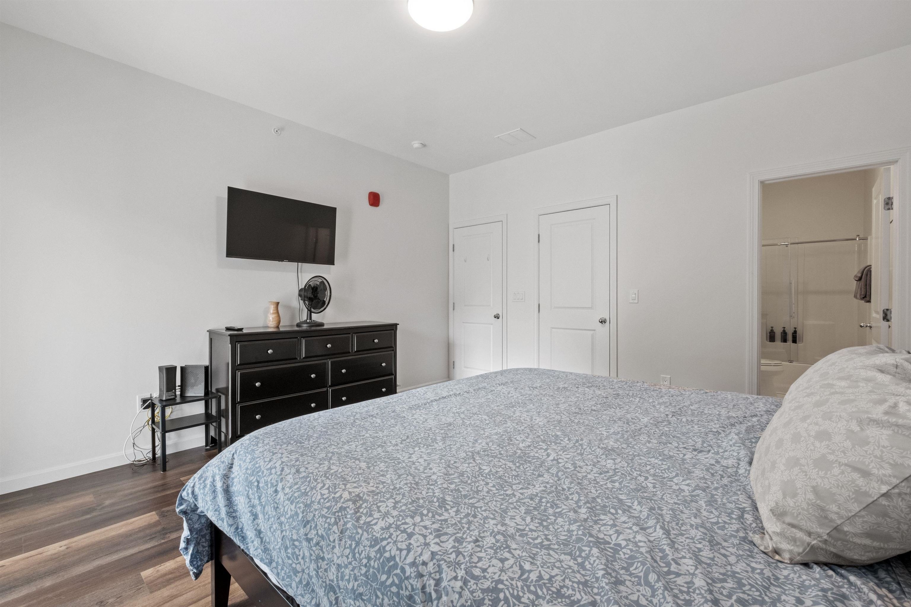 Lincoln, New Hampshire, 03251, United States, 3 Bedrooms Bedrooms, ,2 BathroomsBathrooms,Residential,For Sale,1900633