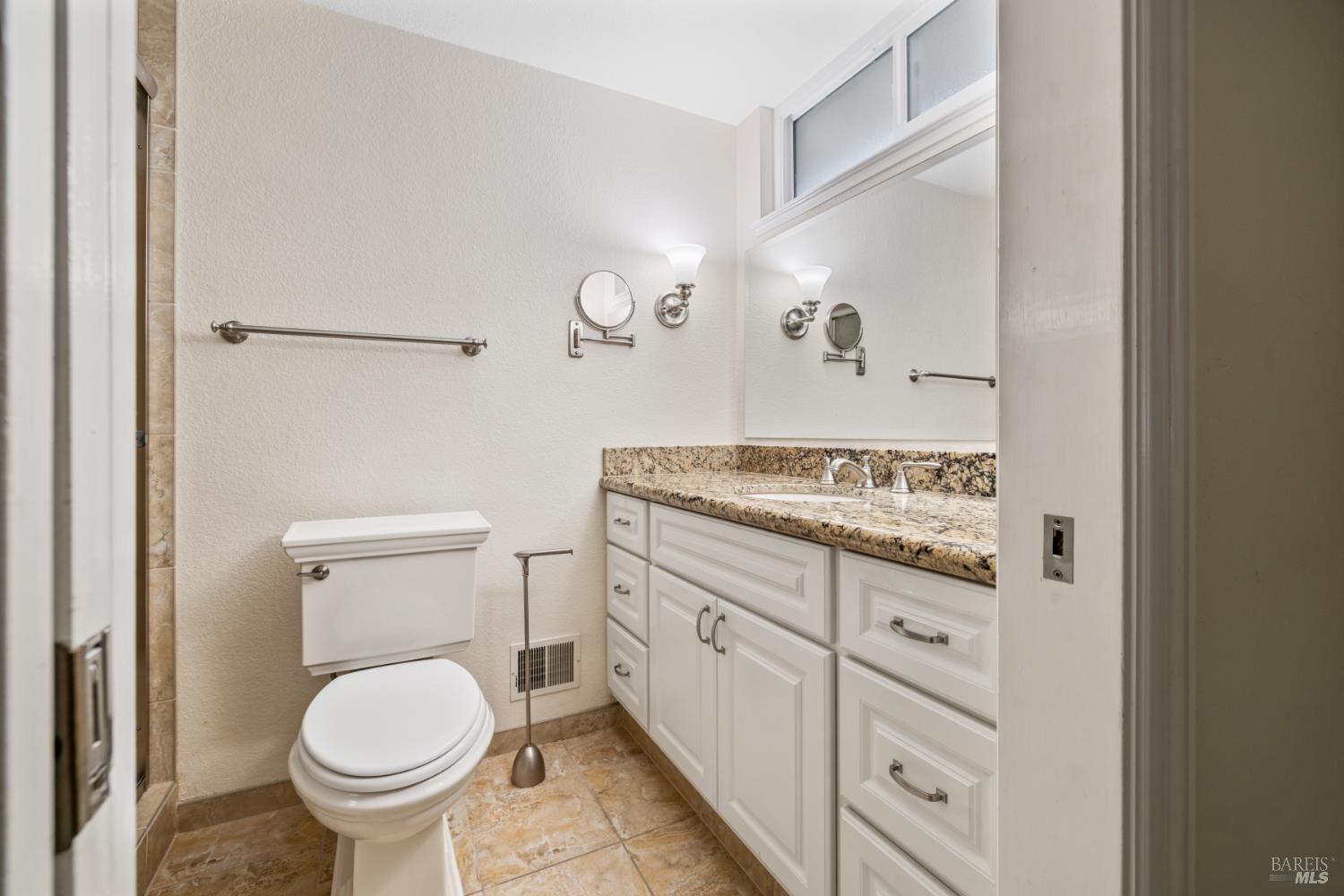 Santa Rosa, California, 95409, United States, 2 Bedrooms Bedrooms, ,2 BathroomsBathrooms,Residential,For Sale,1975845