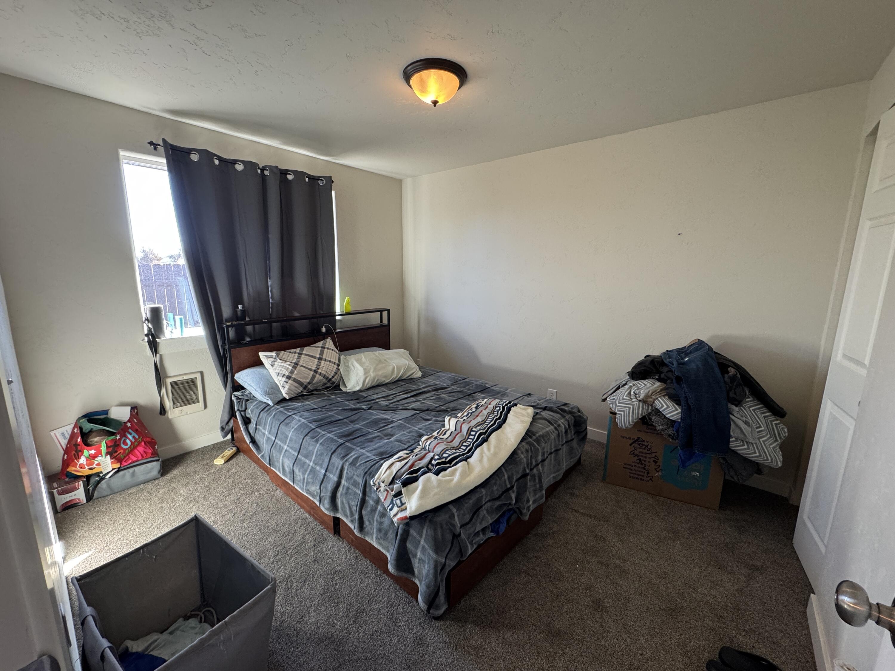 Redmond, Oregon, 97756, United States, ,Residential,For Sale,1937822
