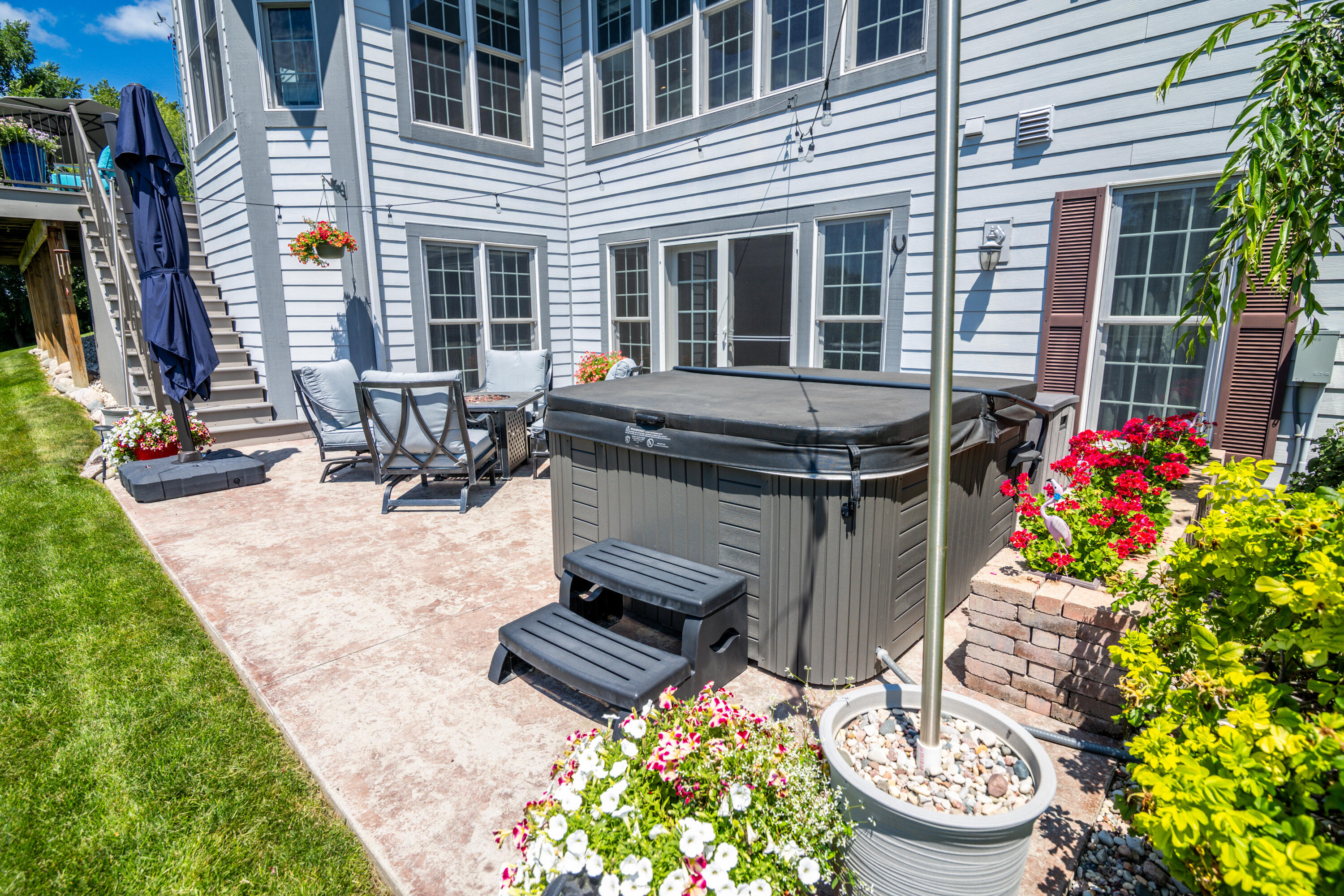 Theresa, Wisconsin, 53091, United States, 5 Bedrooms Bedrooms, ,4 BathroomsBathrooms,Residential,For Sale,1902017