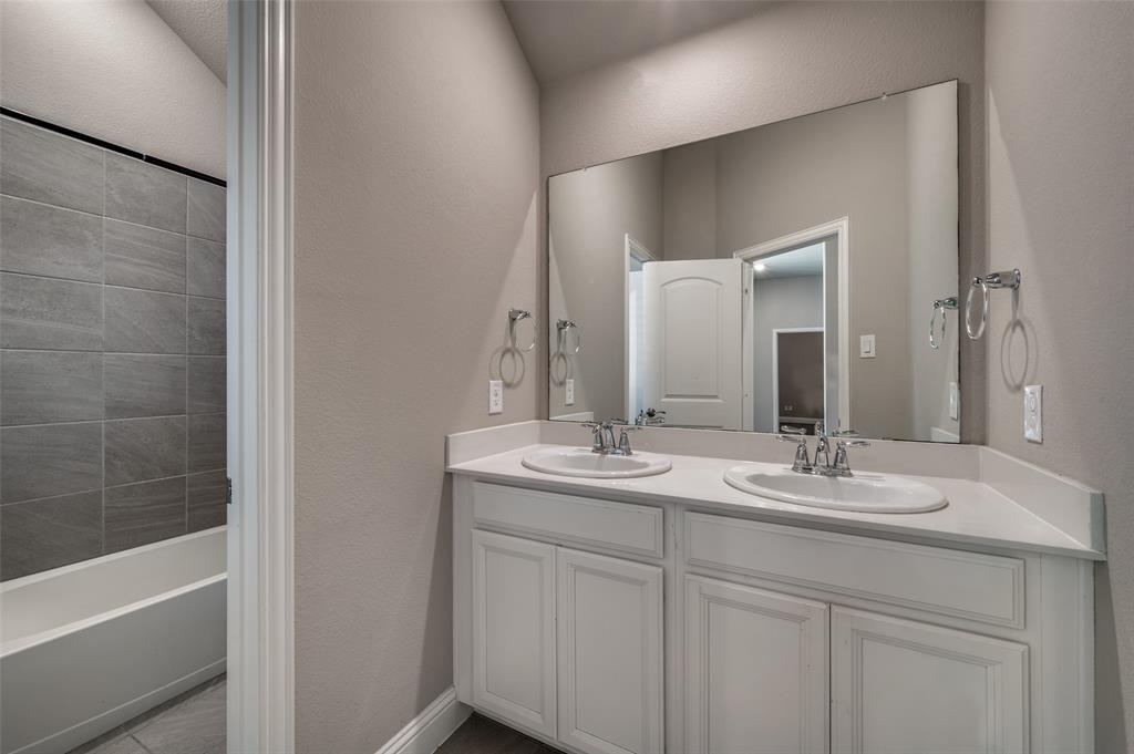 Little Elm, Texas, 75068, United States, 4 Bedrooms Bedrooms, ,3 BathroomsBathrooms,Residential,For Sale,1993876