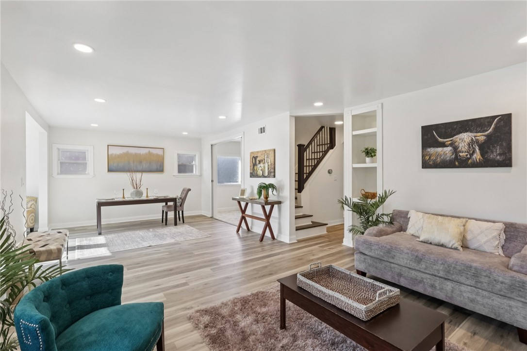 Mt Washington, Pennsylvania, 15211, United States, 5 Bedrooms Bedrooms, ,4 BathroomsBathrooms,Residential,For Sale,1956981