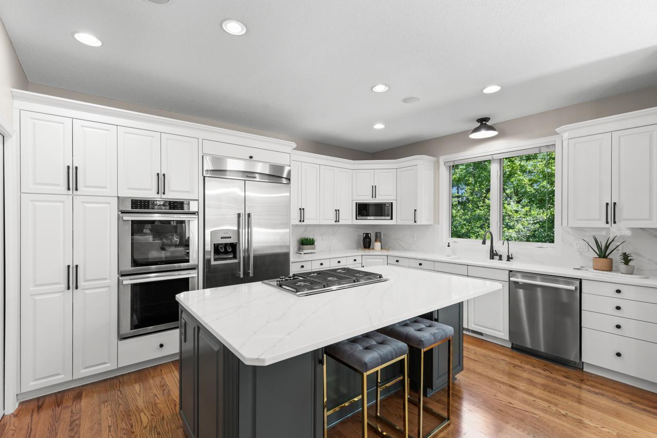 Eden Prairie, Minnesota, 55344, United States, 5 Bedrooms Bedrooms, ,3 BathroomsBathrooms,Residential,For Sale,1940056