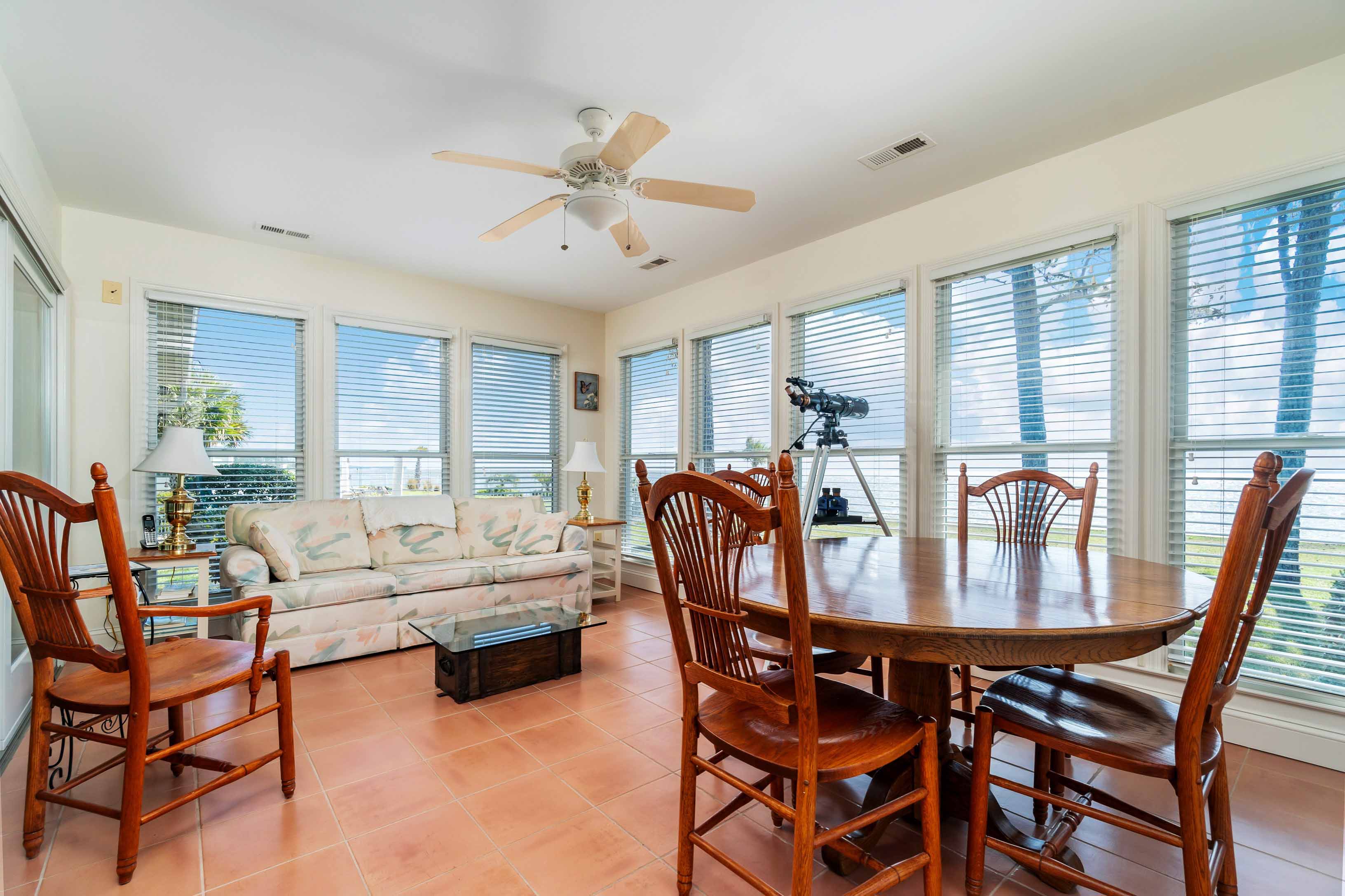 Oriental, North Carolina, 28571, United States, 3 Bedrooms Bedrooms, ,2 BathroomsBathrooms,Residential,For Sale,1982207