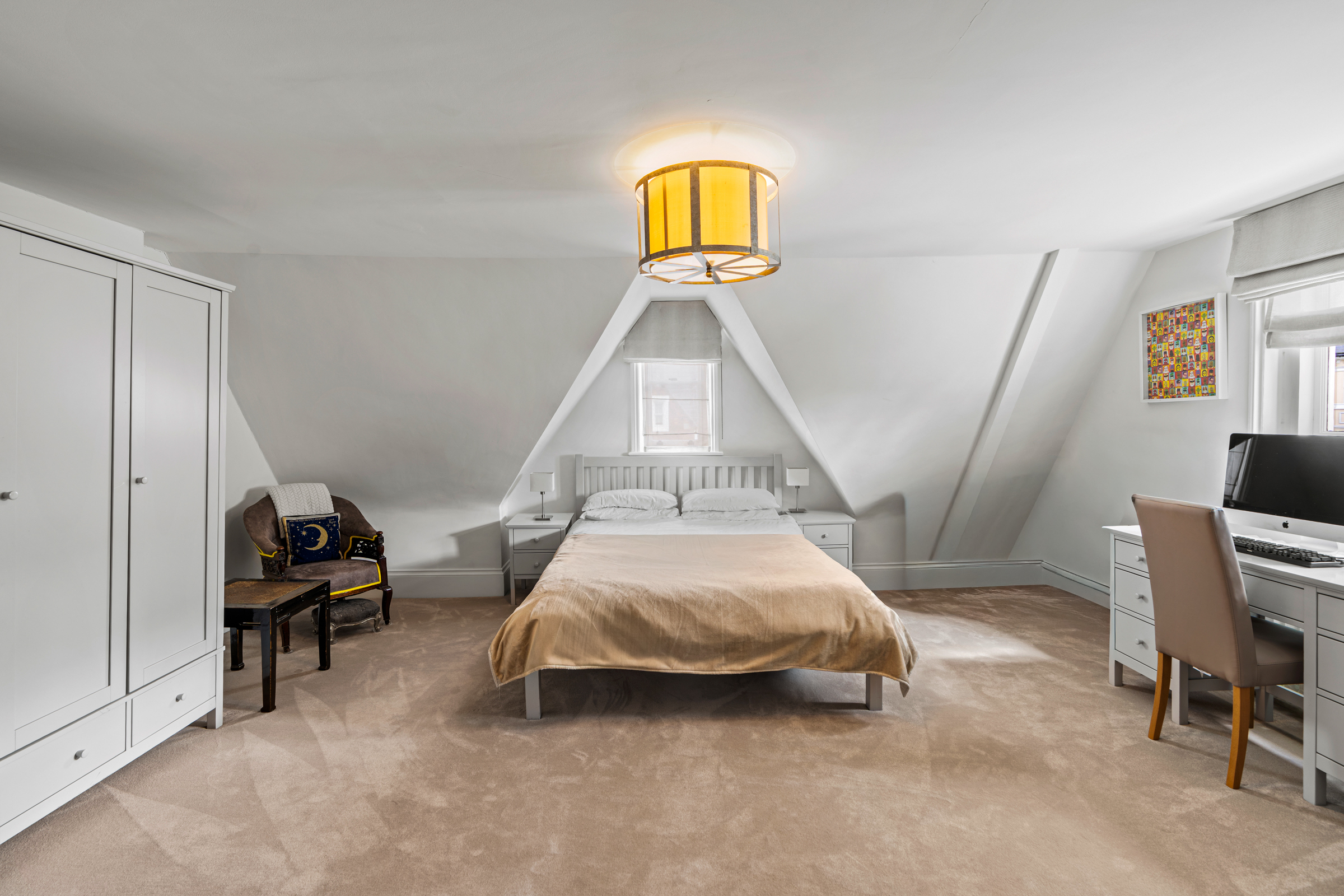 A Handsome Four-Bedroom House with a West-Facing Garden in Notting Hill - 物件實景