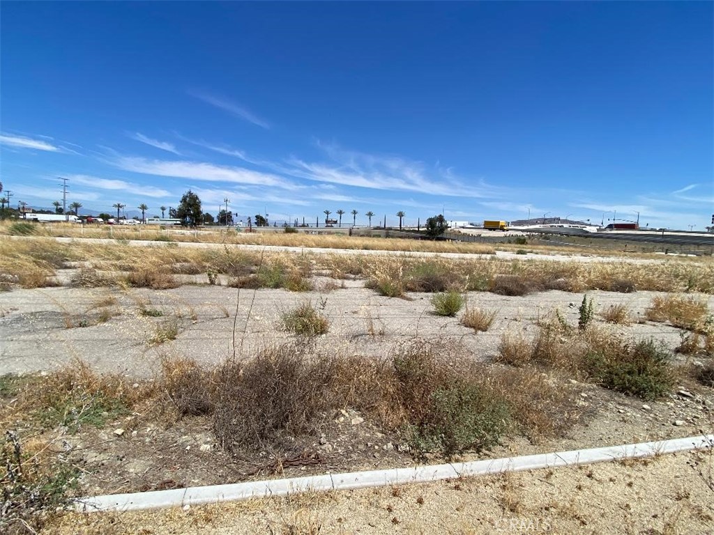 Fontana, California, 92335, United States, ,Land,For Sale,1976129