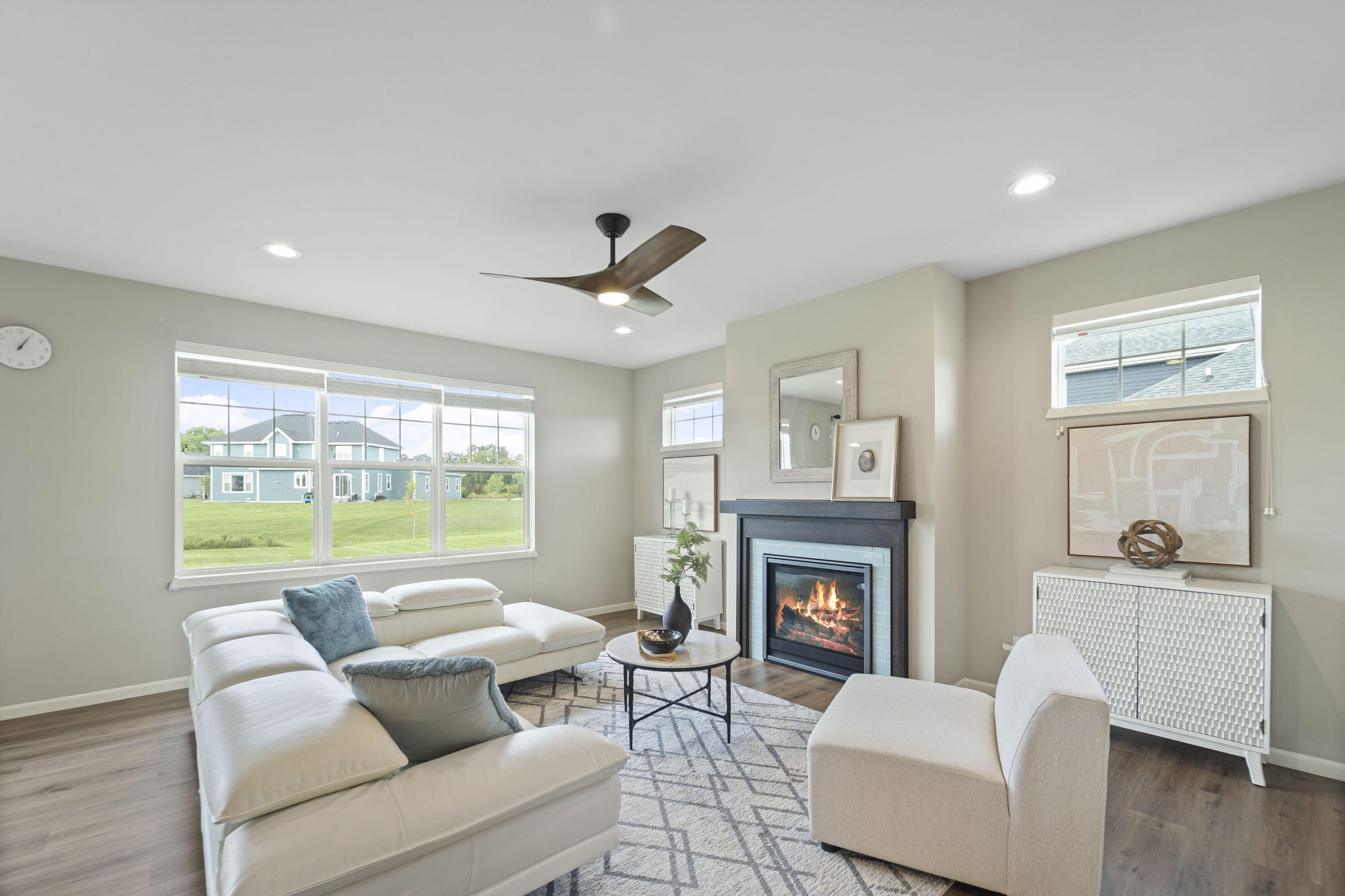 Mequon, Wisconsin, 53097, United States, 5 Bedrooms Bedrooms, ,4 BathroomsBathrooms,Residential,For Sale,1932349