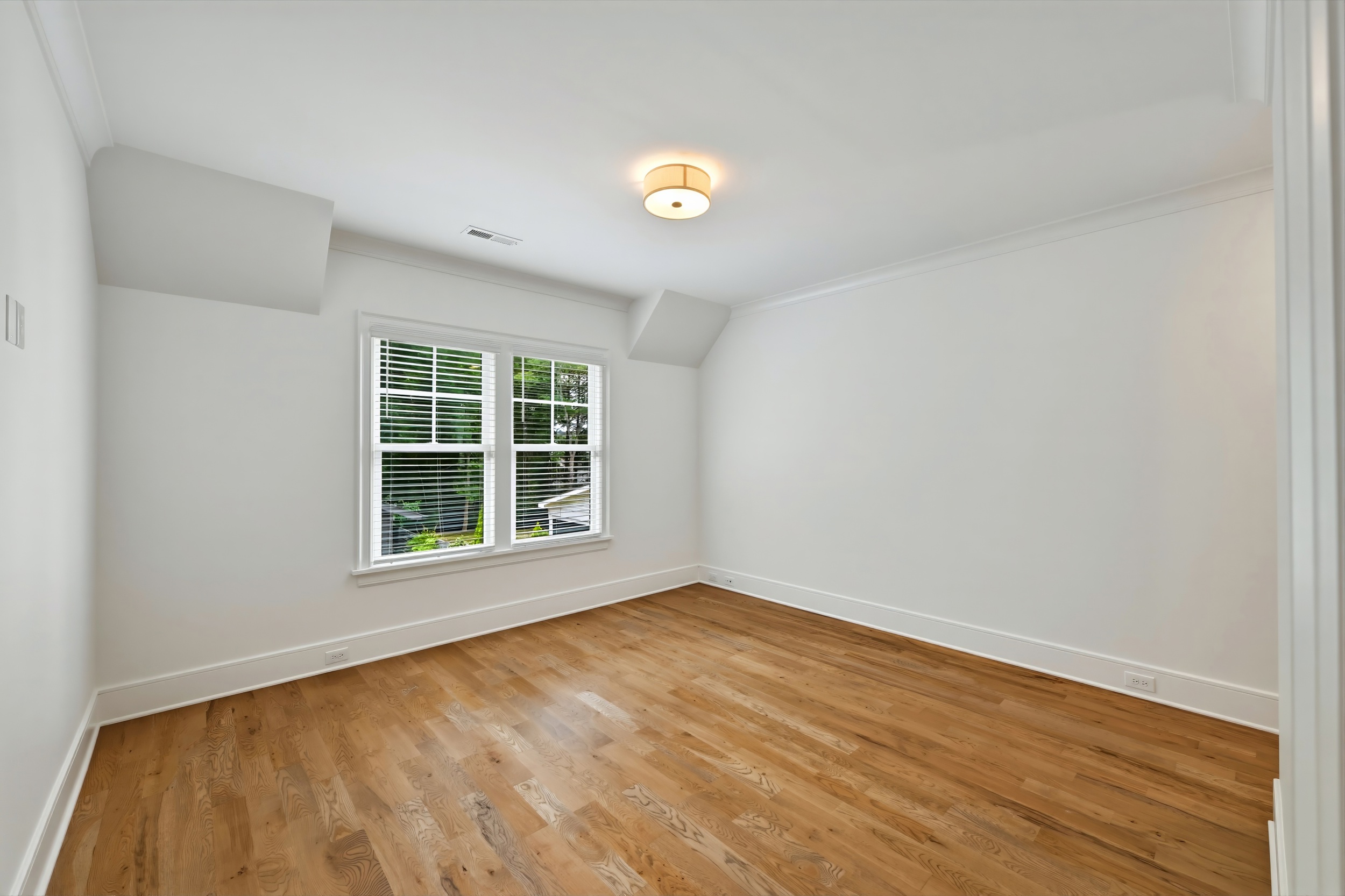  2721 Saint Marys Street, Raleigh, NC 27609 - 物件實景