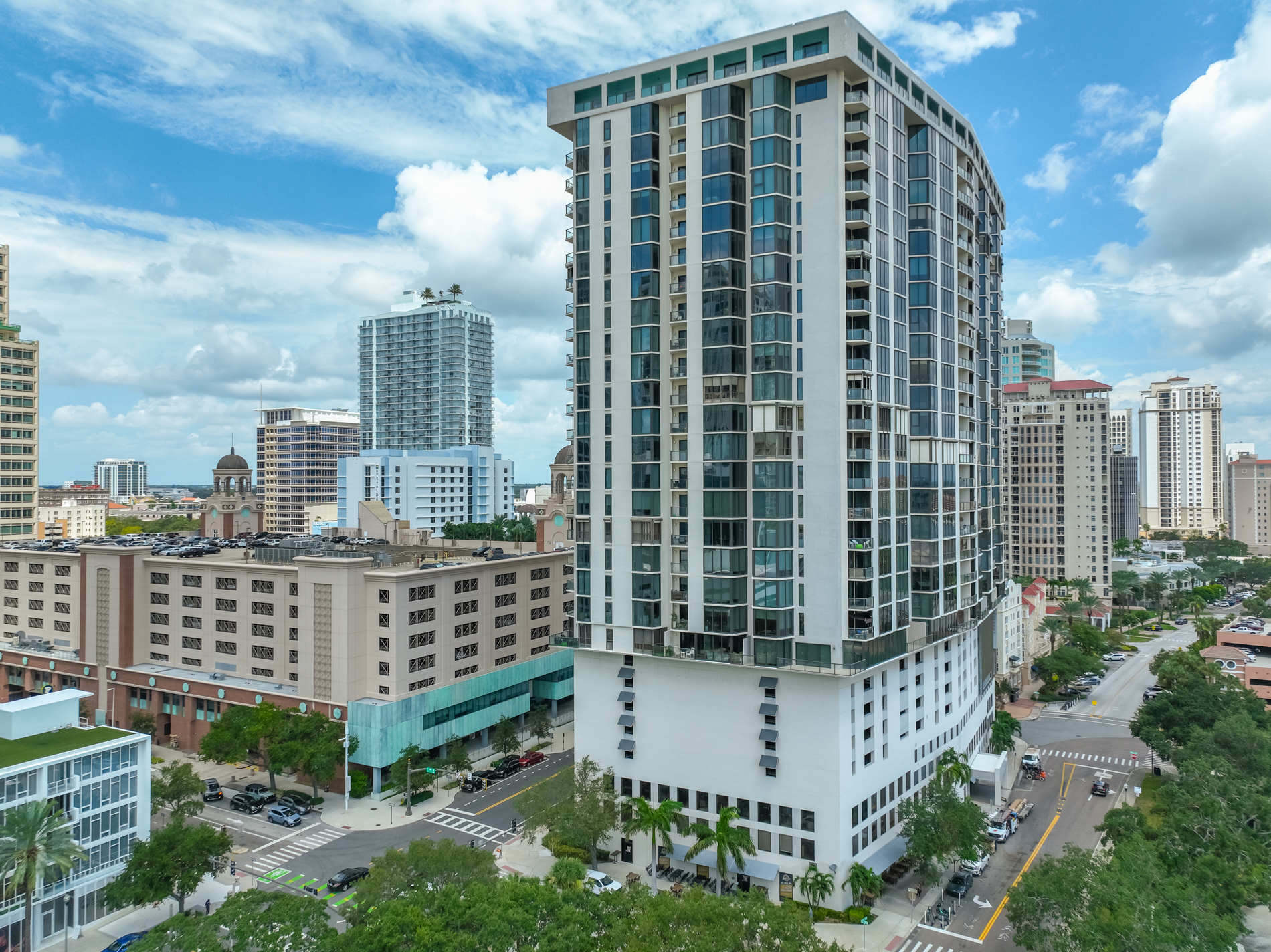 St Petersburg, Florida, 33701, United States, 3 Bedrooms Bedrooms, ,3 BathroomsBathrooms,Residential,For Sale,1924192