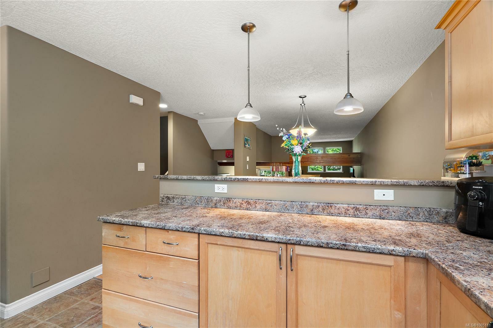 VICTORIA, British Columbia, V8T 0A3, CA, 3 Bedrooms Bedrooms, ,Residential,For Sale,1883162
