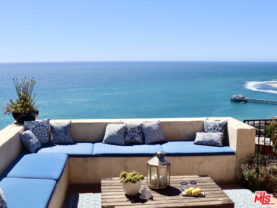 Malibu, California, 90265, United States, 3 Bedrooms Bedrooms, ,4 BathroomsBathrooms,Residential,For Sale,1846867