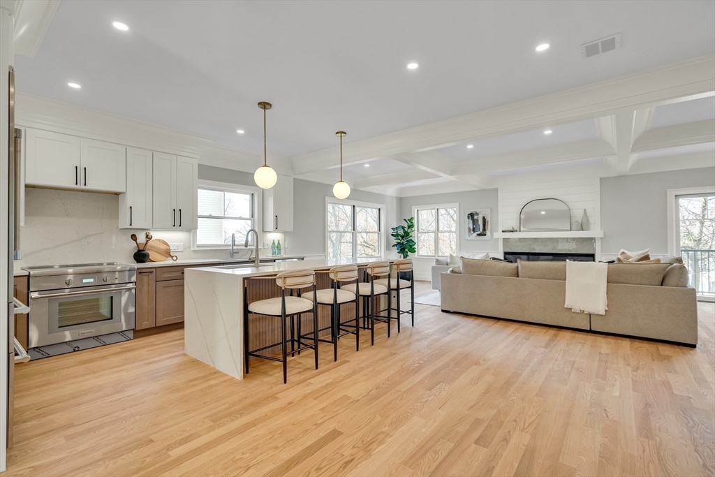 Lexington, Massachusetts, 02421, United States, 6 Bedrooms Bedrooms, ,6 BathroomsBathrooms,Residential,For Sale,1995649