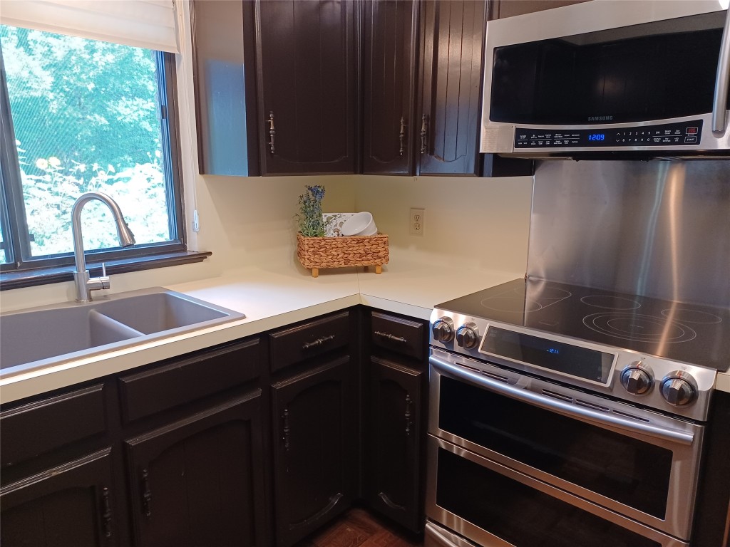 Round Rock, Texas, 78681, United States, 3 Bedrooms Bedrooms, ,2 BathroomsBathrooms,Residential,For Sale,1912251