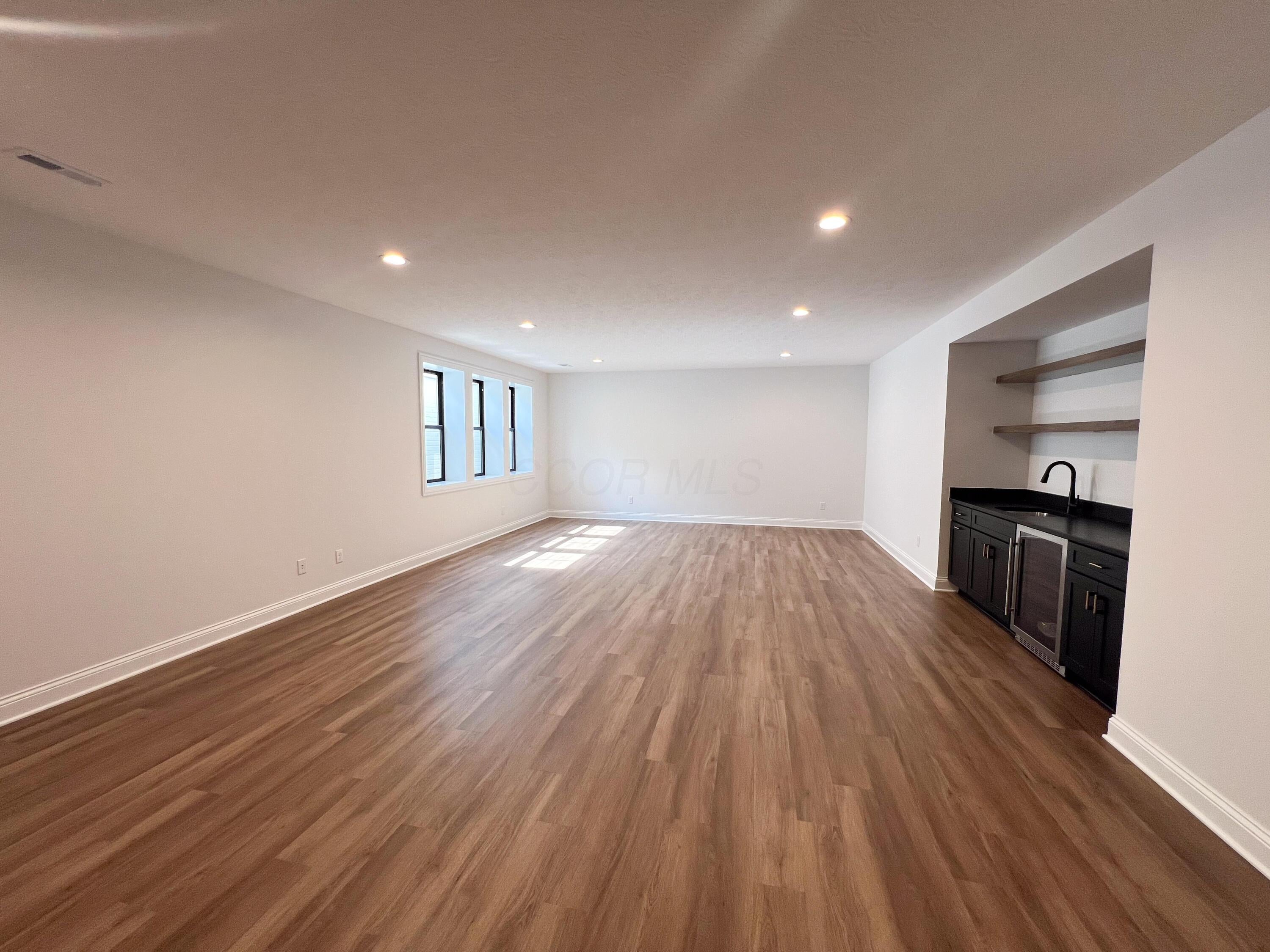 Plain City, Ohio, 43064, United States, 4 Bedrooms Bedrooms, ,4 BathroomsBathrooms,Residential,For Sale,1976761