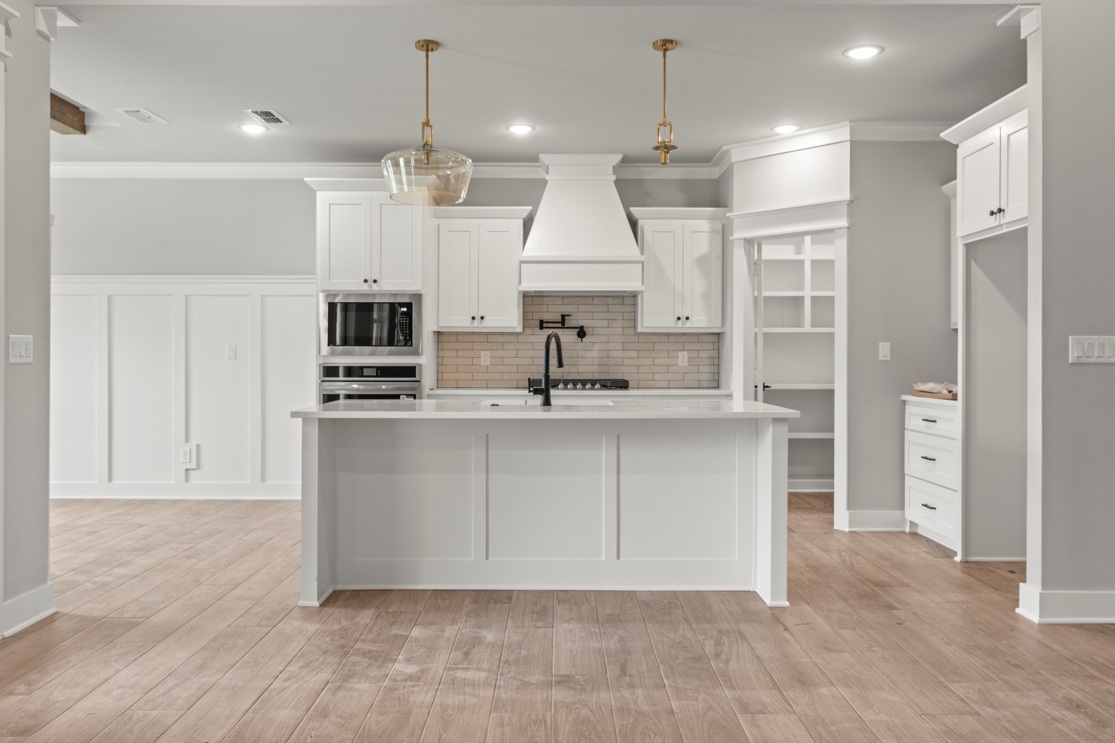 Tyler, Texas, 75704, United States, 4 Bedrooms Bedrooms, ,3 BathroomsBathrooms,Land,For Sale,1974670