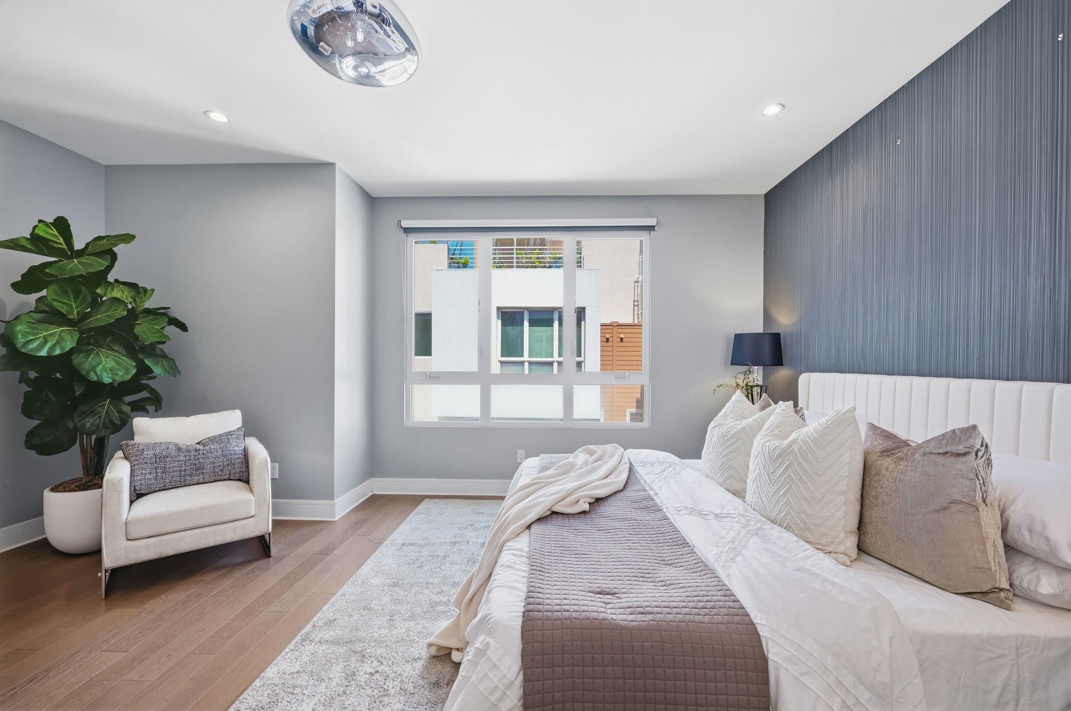  1400 North Fuller Avenue - 物件實景