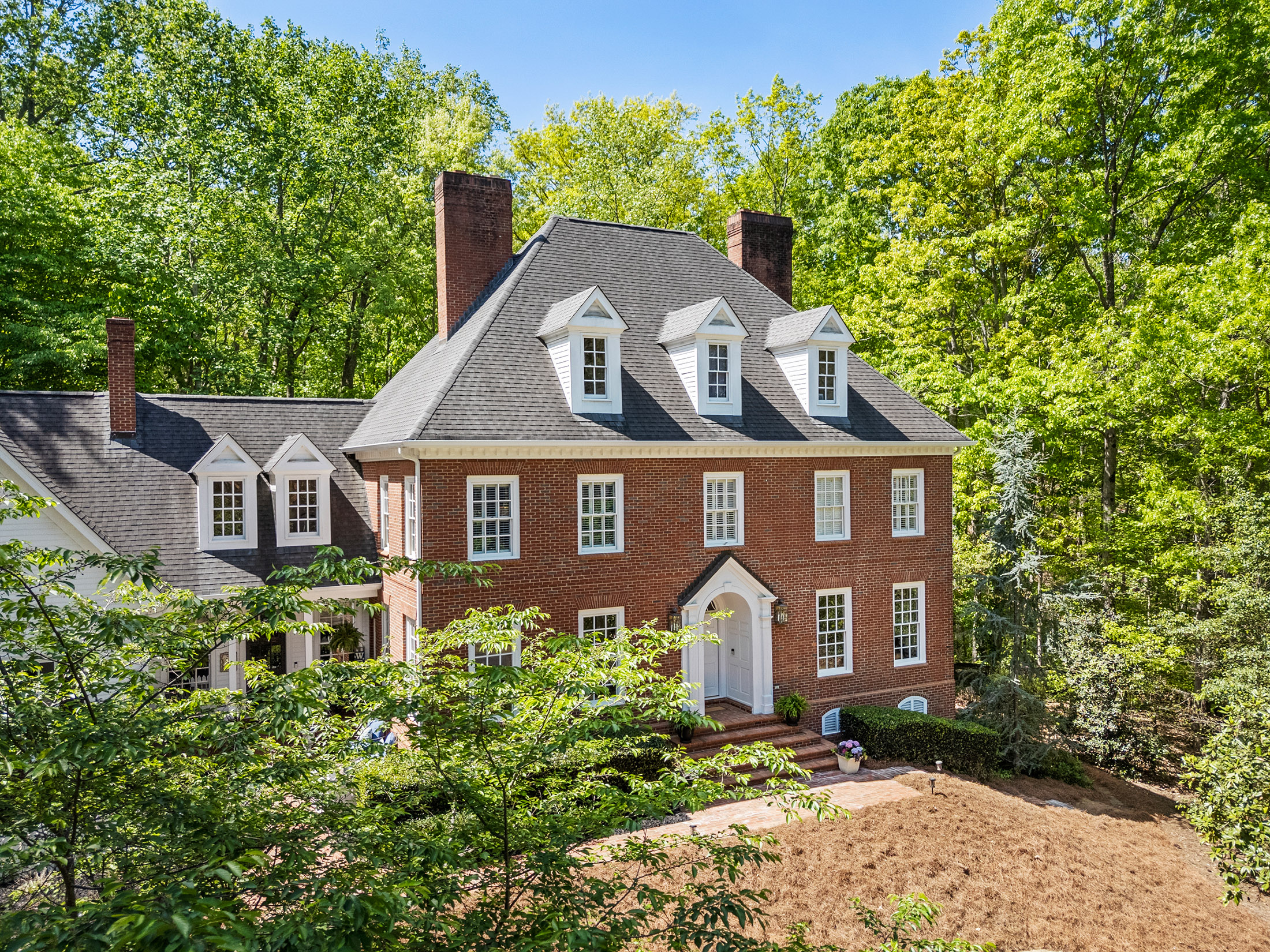  Timeless Colonial-Style Estate Near Historic Roswell - 物件實景