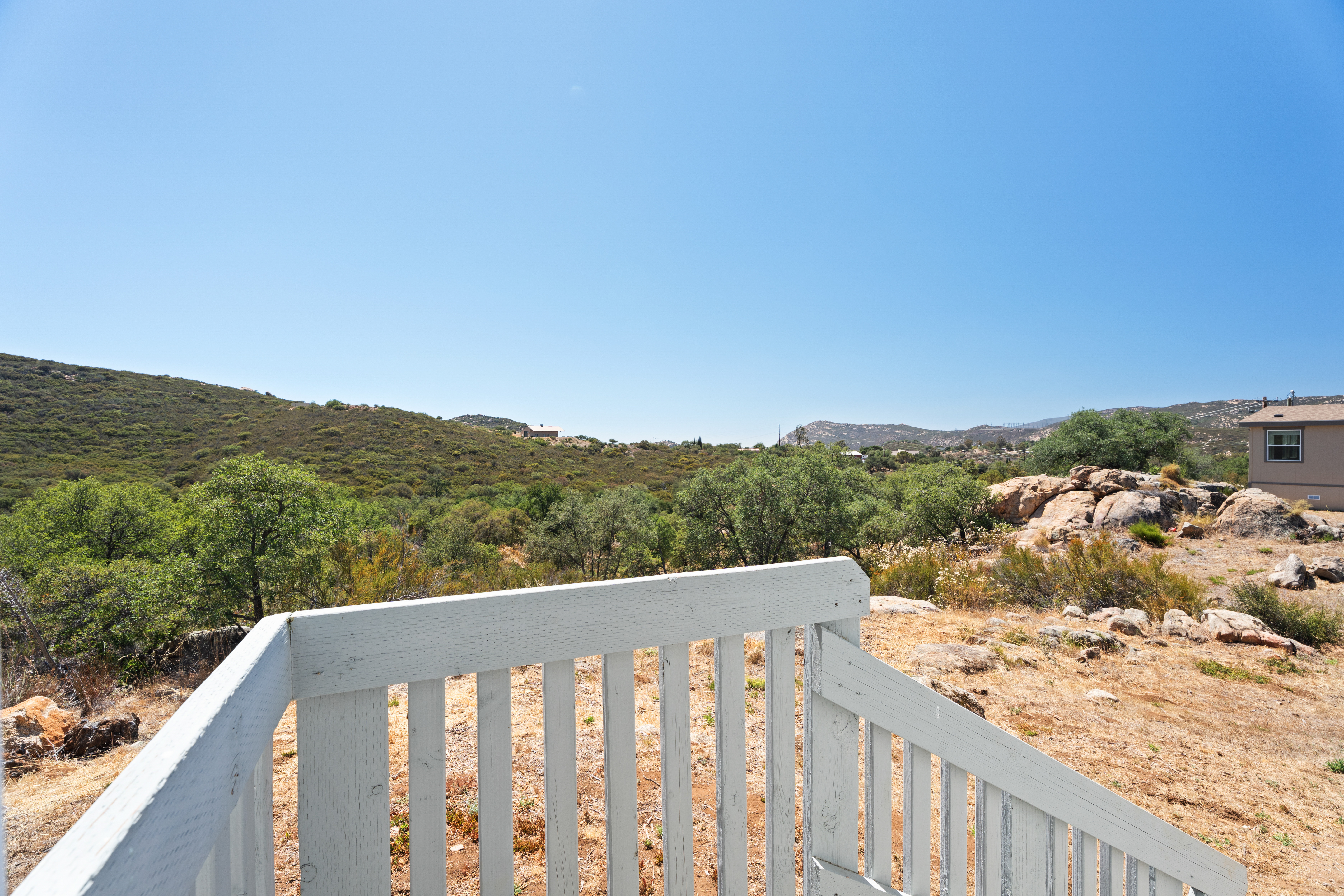  22815 Illahee Drive, Alpine, CA 91901 - 物件實景