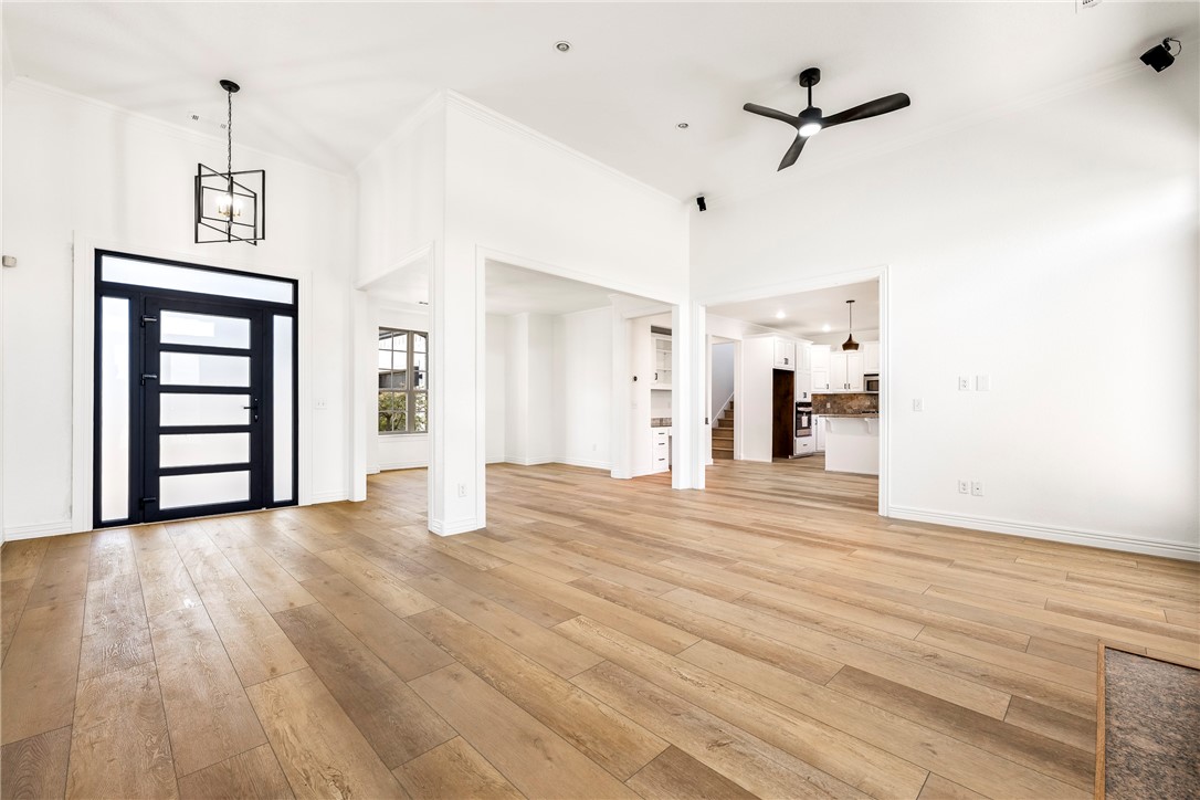 Fayetteville, Arkansas, 72701, United States, 4 Bedrooms Bedrooms, ,3 BathroomsBathrooms,Residential,For Sale,1907520