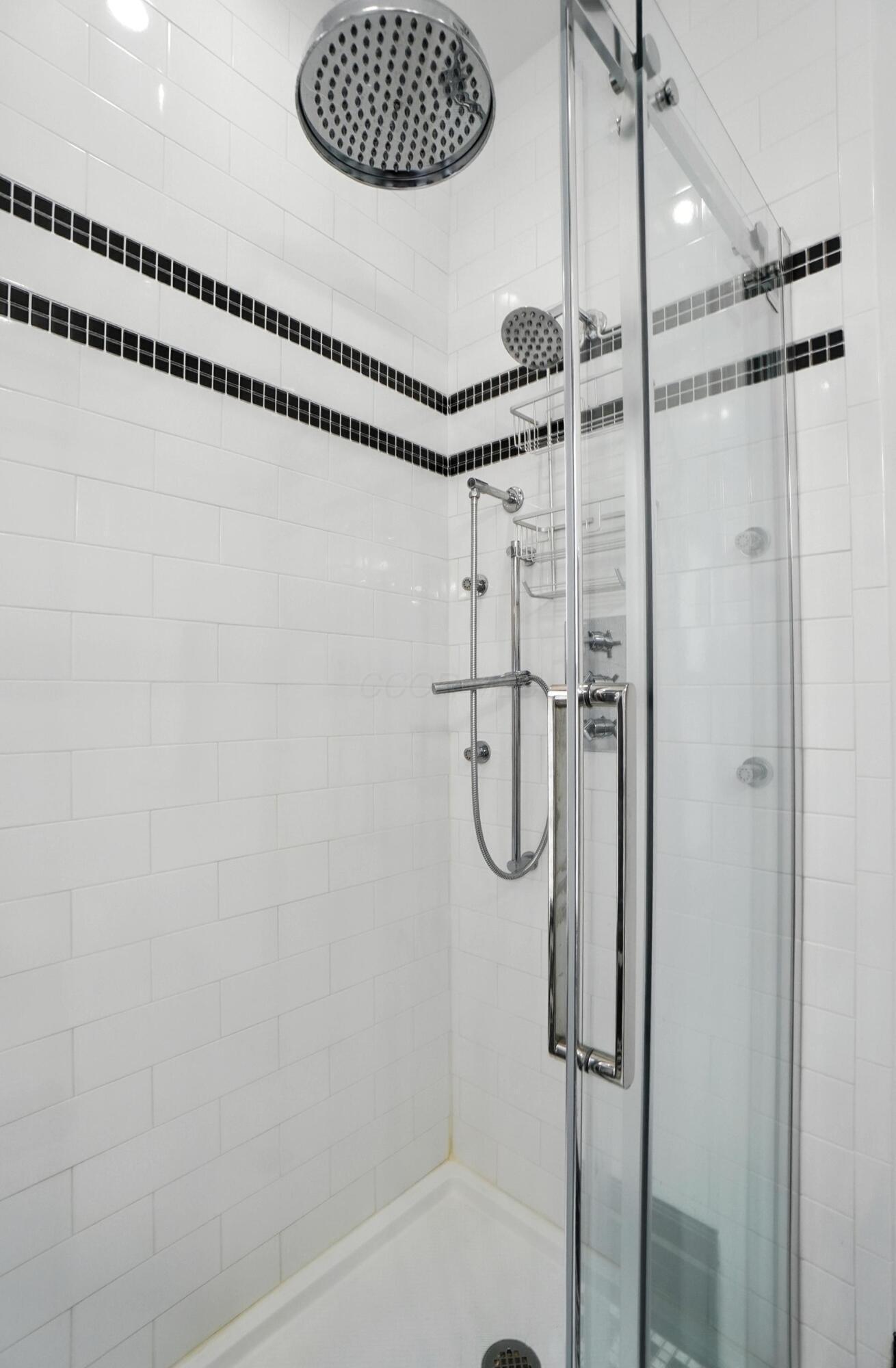 Columbus, Ohio, 43201, United States, 3 Bedrooms Bedrooms, ,4 BathroomsBathrooms,Residential,For Sale,1903753
