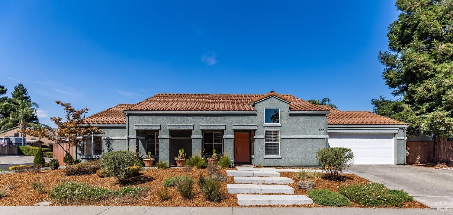 Vacaville, California, 95687, United States, 3 Bedrooms Bedrooms, ,2 BathroomsBathrooms,Residential,For Sale,1932568