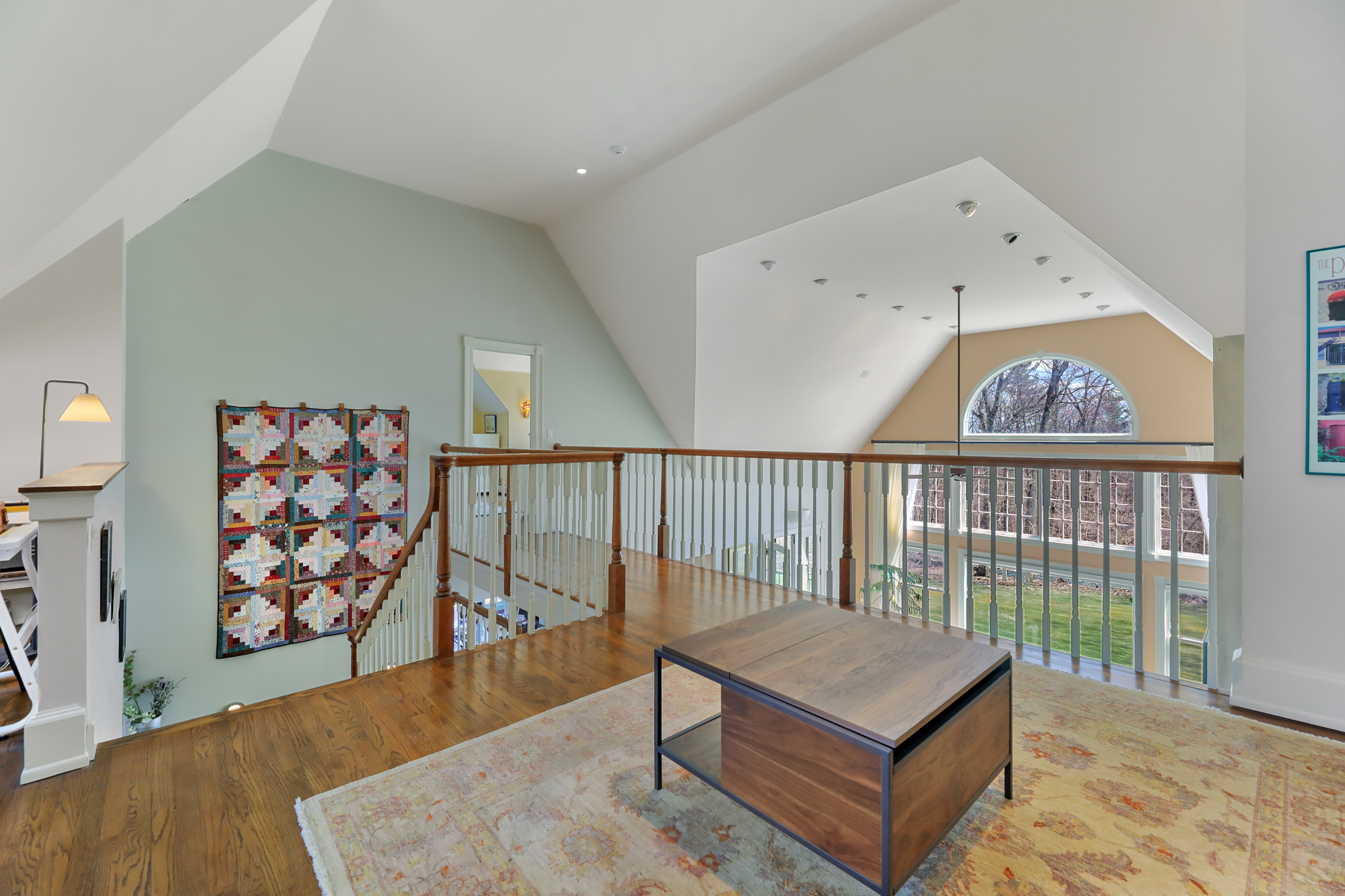  Exquisite Tudor Estate Set on 18+ Breathtaking Acres with Stunning Panoramic Vie - 物件實景