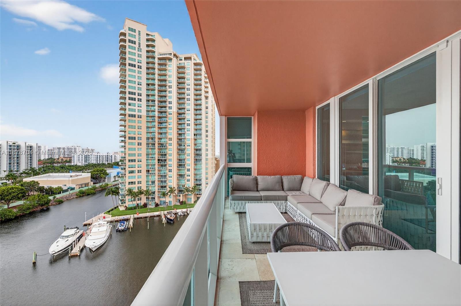 Aventura, Florida, 33180, United States, 2 Bedrooms Bedrooms, ,3 BathroomsBathrooms,Residential,For Sale,1947982