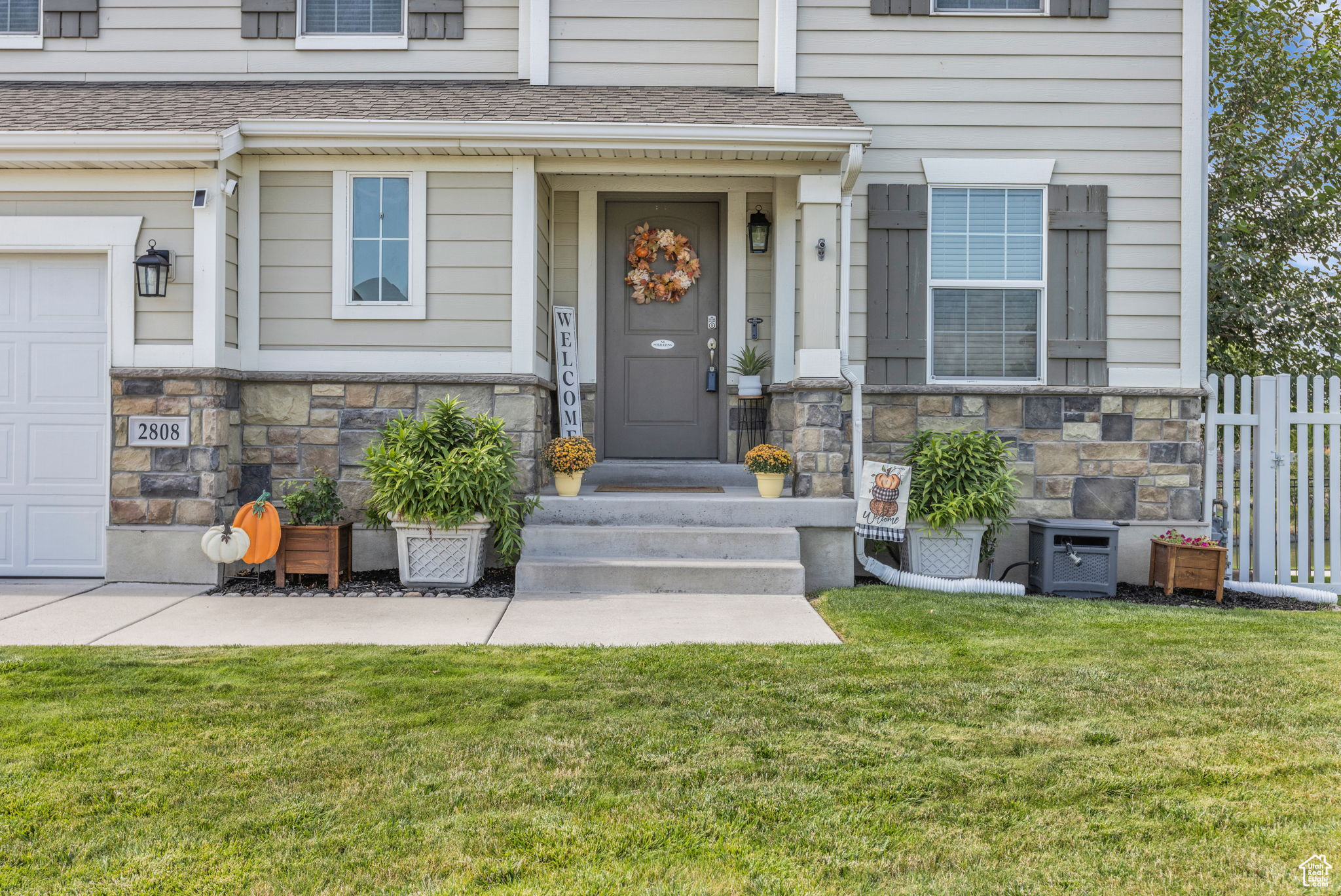 West Valley City, Utah, 84120, United States, 5 Bedrooms Bedrooms, ,4 BathroomsBathrooms,Residential,For Sale,1940375