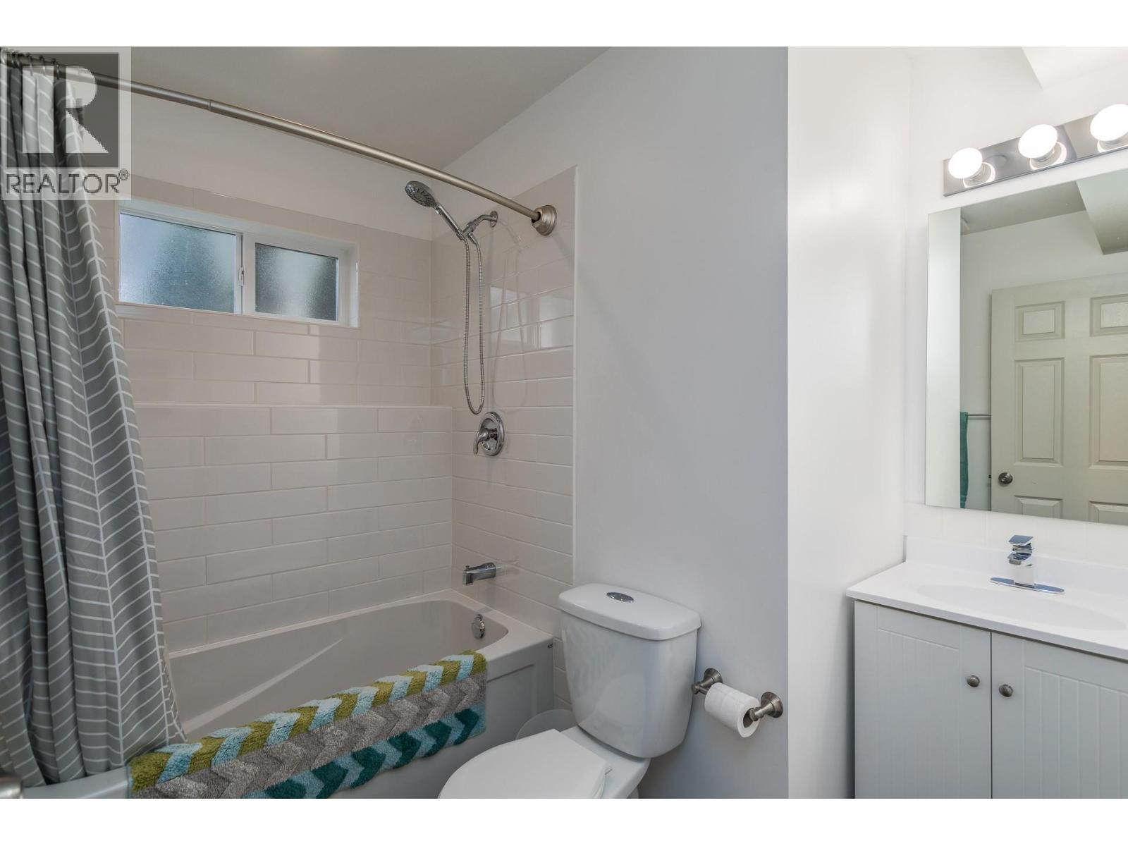 KELOWNA, British Columbia, V1X 2H2, CA, 3 Bedrooms Bedrooms, ,3 BathroomsBathrooms,Residential,For Sale,1948165